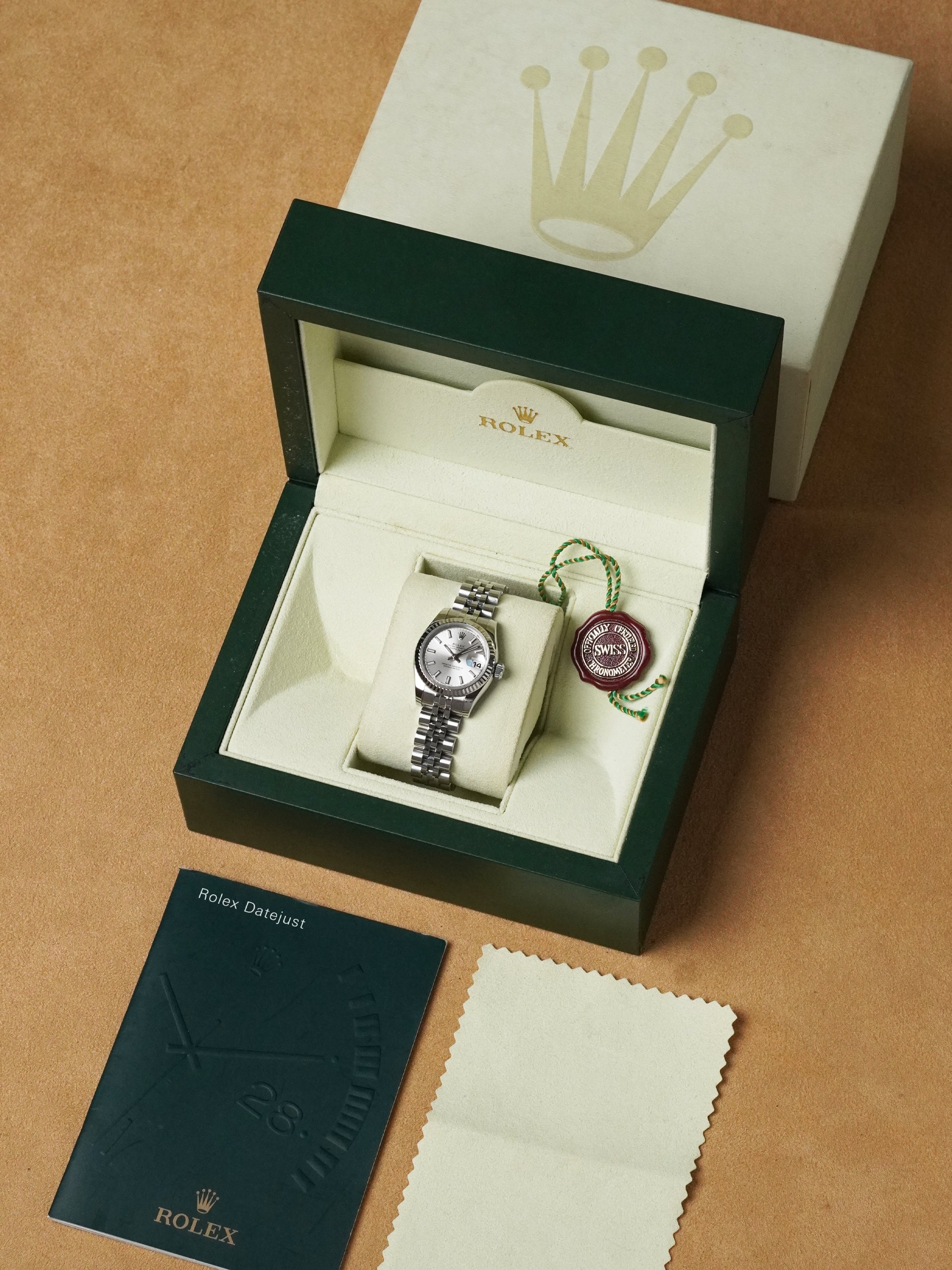 Rolex Lady-Datejust 26mm 179174 - 18k WG/Stainless Steel, Silver Dial, Automatic, Box (2005)