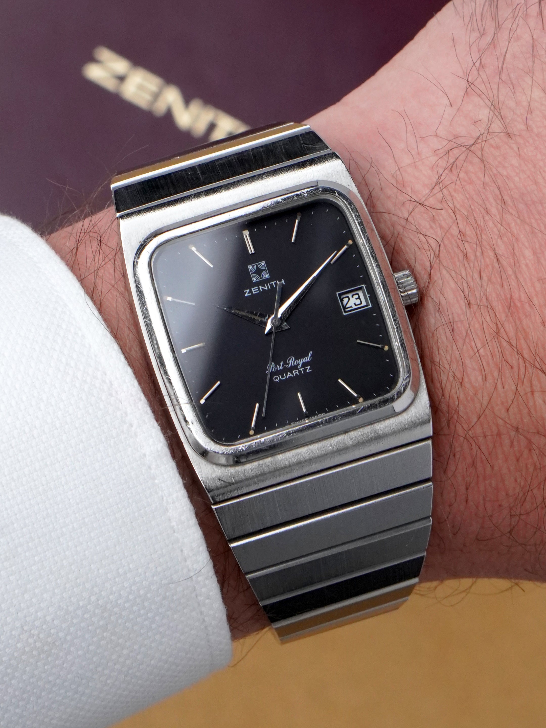 Zenith Port Royal 01.0020.490/495 - Stainless Steel, Black Dial, Quartz, Box Only (1975)