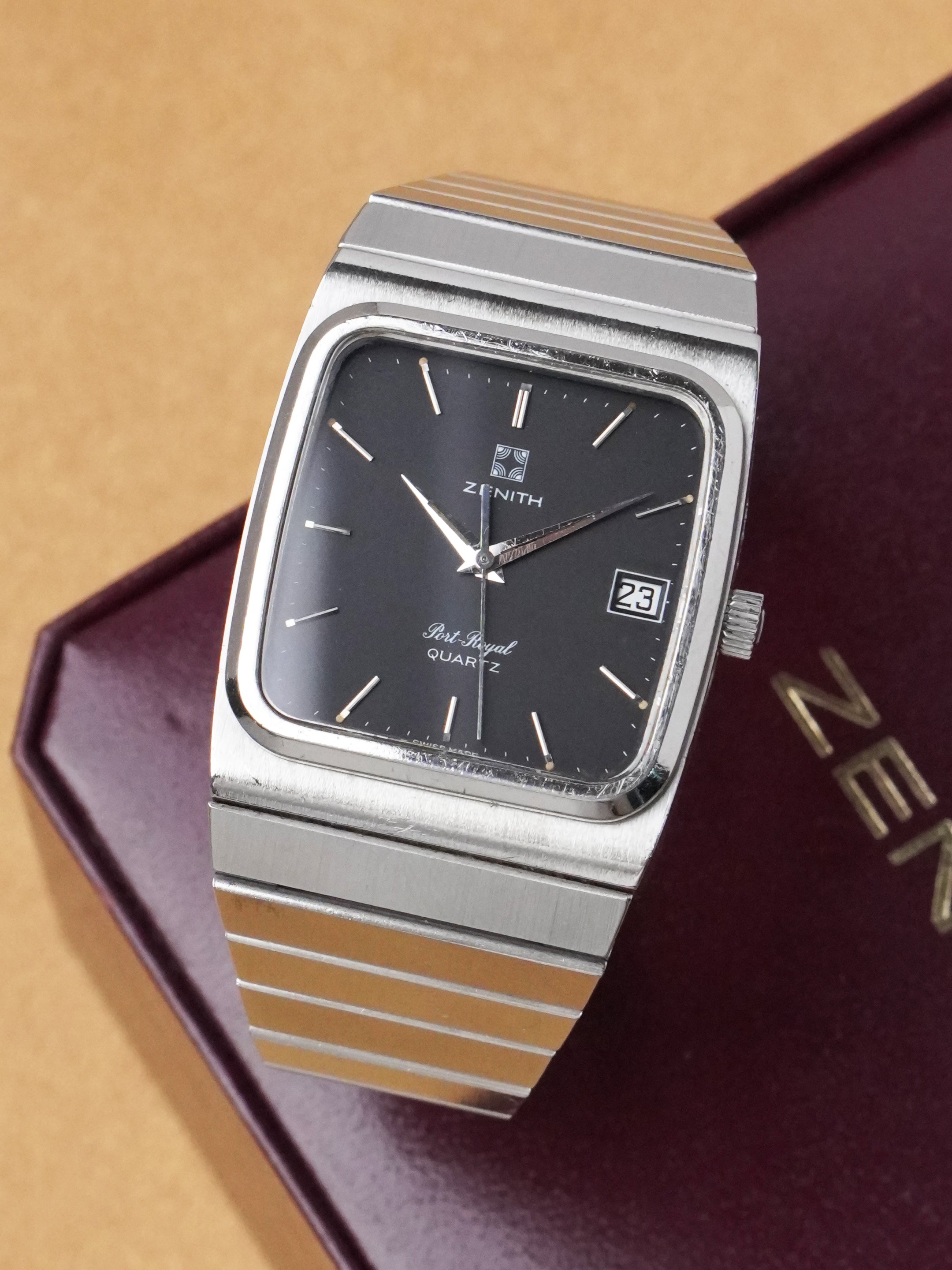 Zenith Port Royal 01.0020.490/495 - Stainless Steel, Black Dial, Quartz, Box Only (1975)