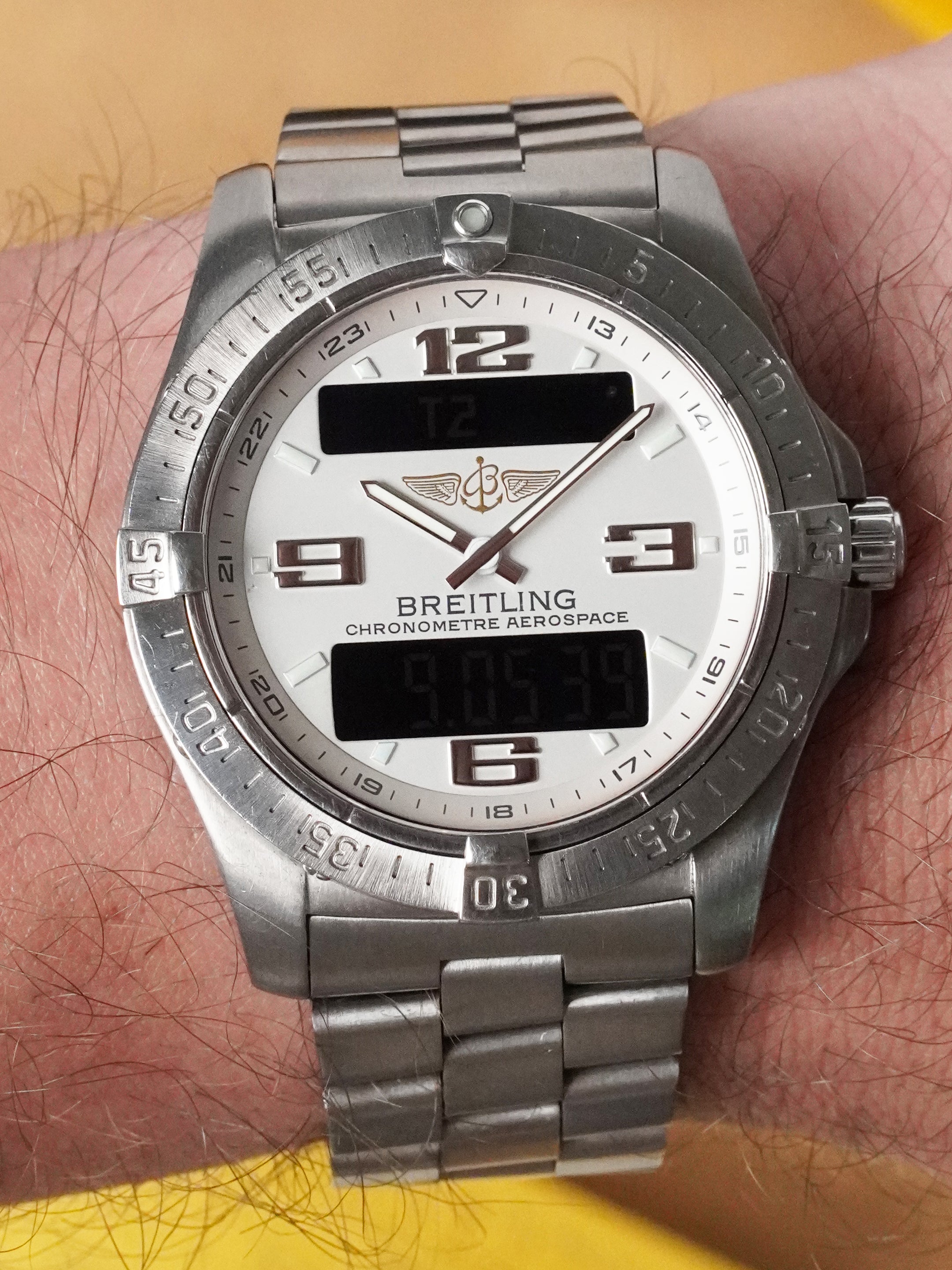 Breitling Aerospace Avantage E79362 - Titanium, White Dial, Quartz, Full Set (2007)