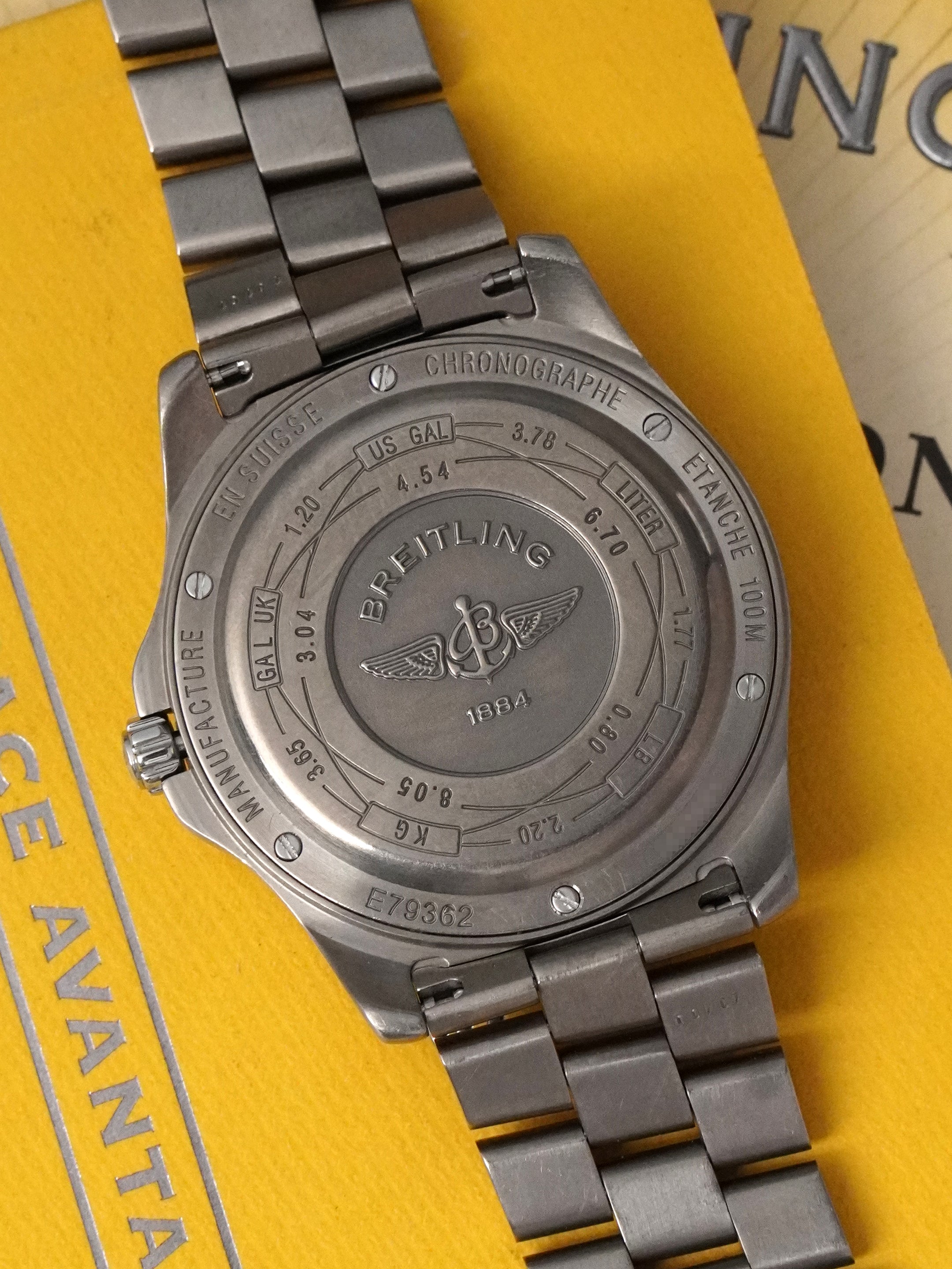 Breitling Aerospace Avantage E79362 - Titanium, White Dial, Quartz, Full Set (2007)