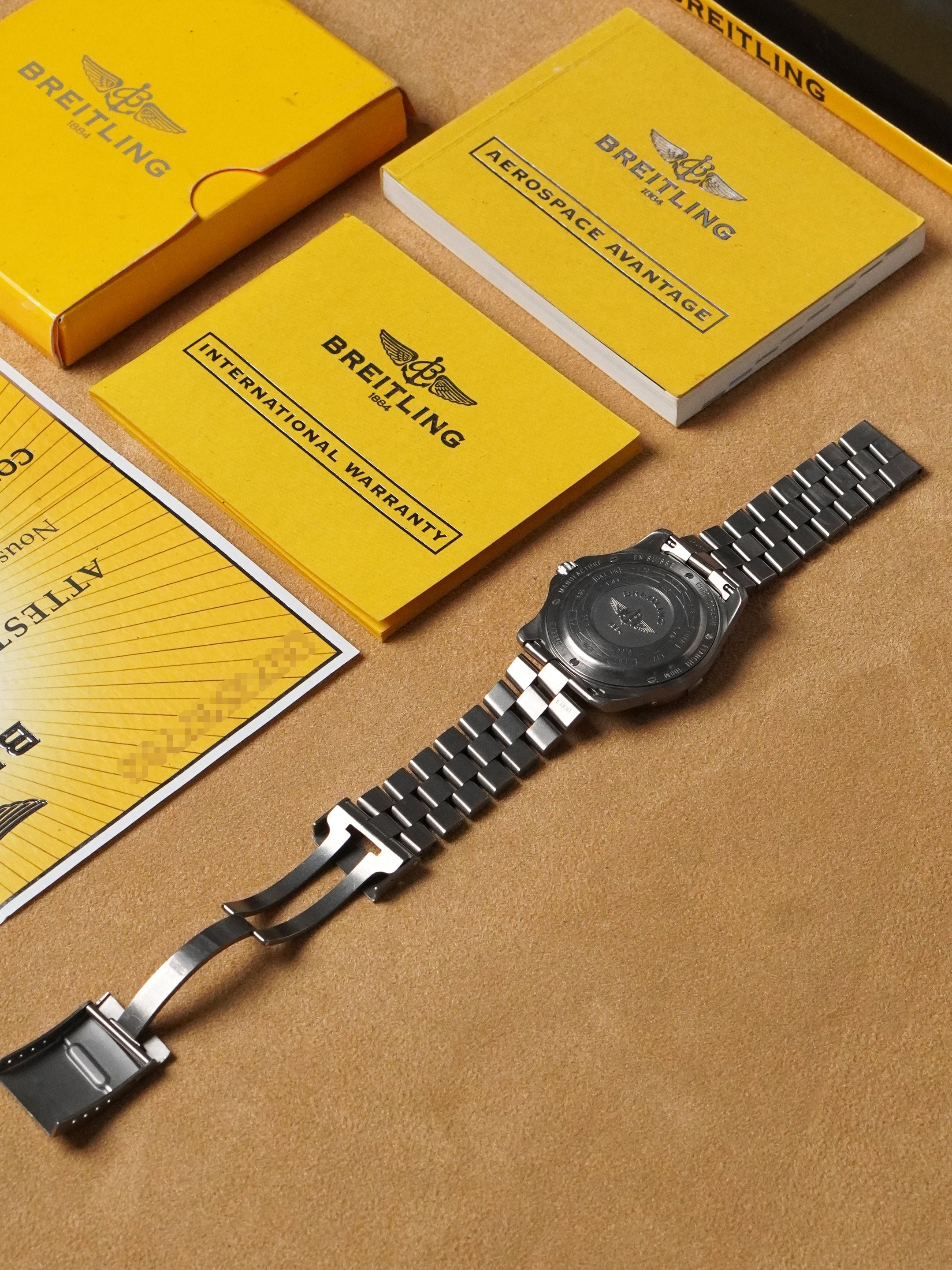 Breitling Aerospace Avantage E79362 - Titanium, White Dial, Quartz, Full Set (2007)