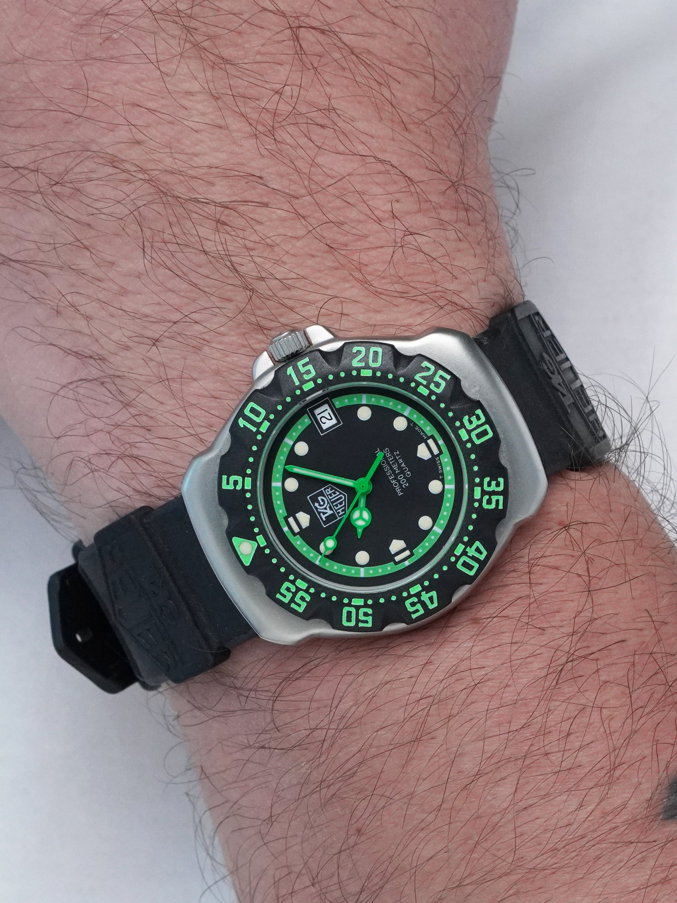 TAG Heuer Formula 1 Quartz WA1215 - Stainless Steel, Black Dial, Quartz, Full Set (1992)