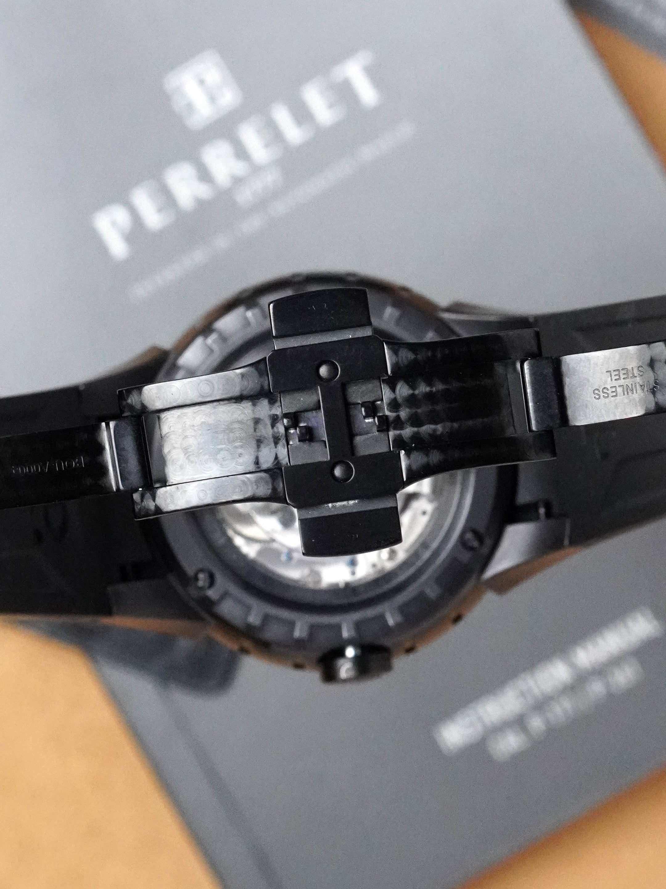 Perrelet Turbine Playing With Fire A8008/1 - Limited Edition to 888, Full Set (2012)