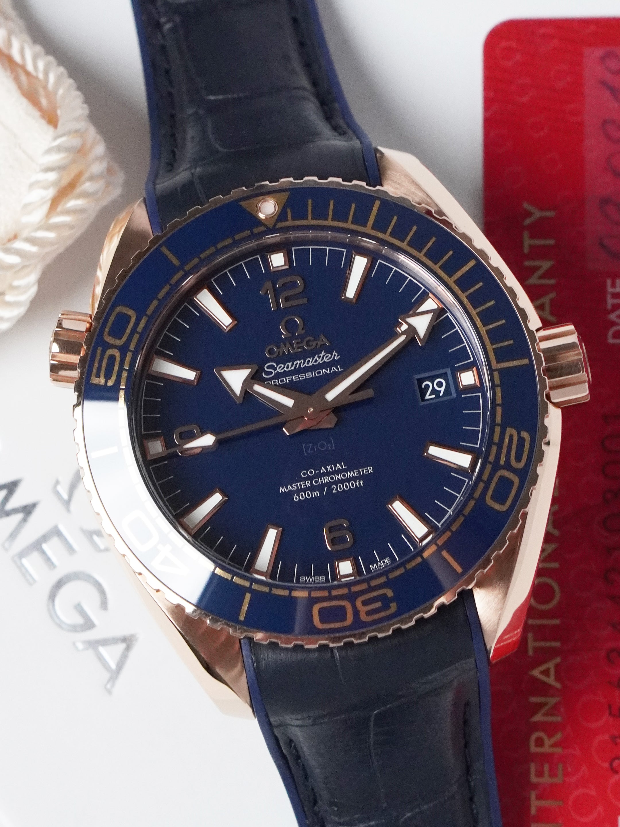Omega Seamaster Planet Ocean 600M 215.63.44.21.03.001 - 18K Sedna Gold, Full Set (2018)