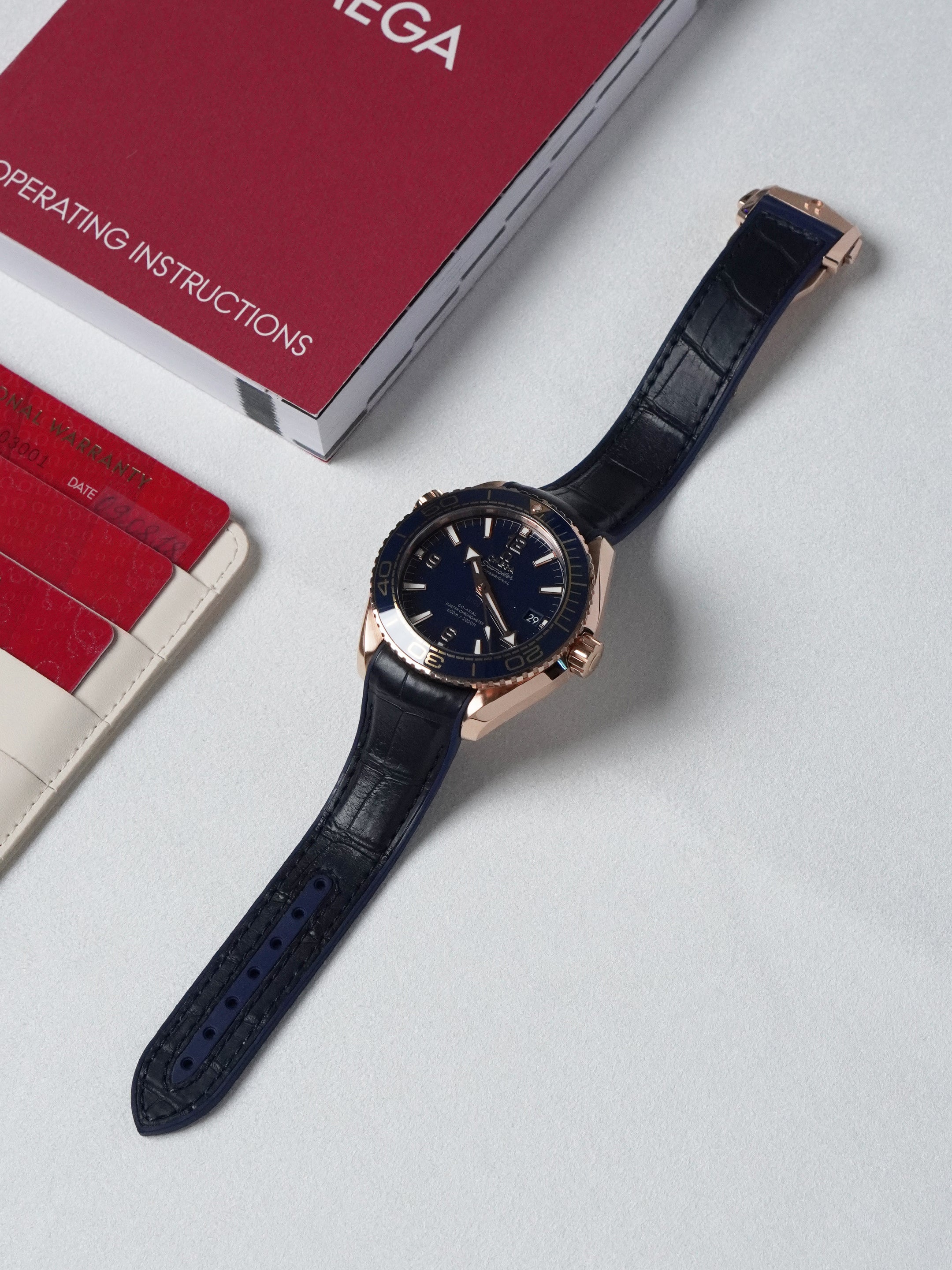 Omega Seamaster Planet Ocean 600M 215.63.44.21.03.001 - 18K Sedna Gold, Full Set (2018)