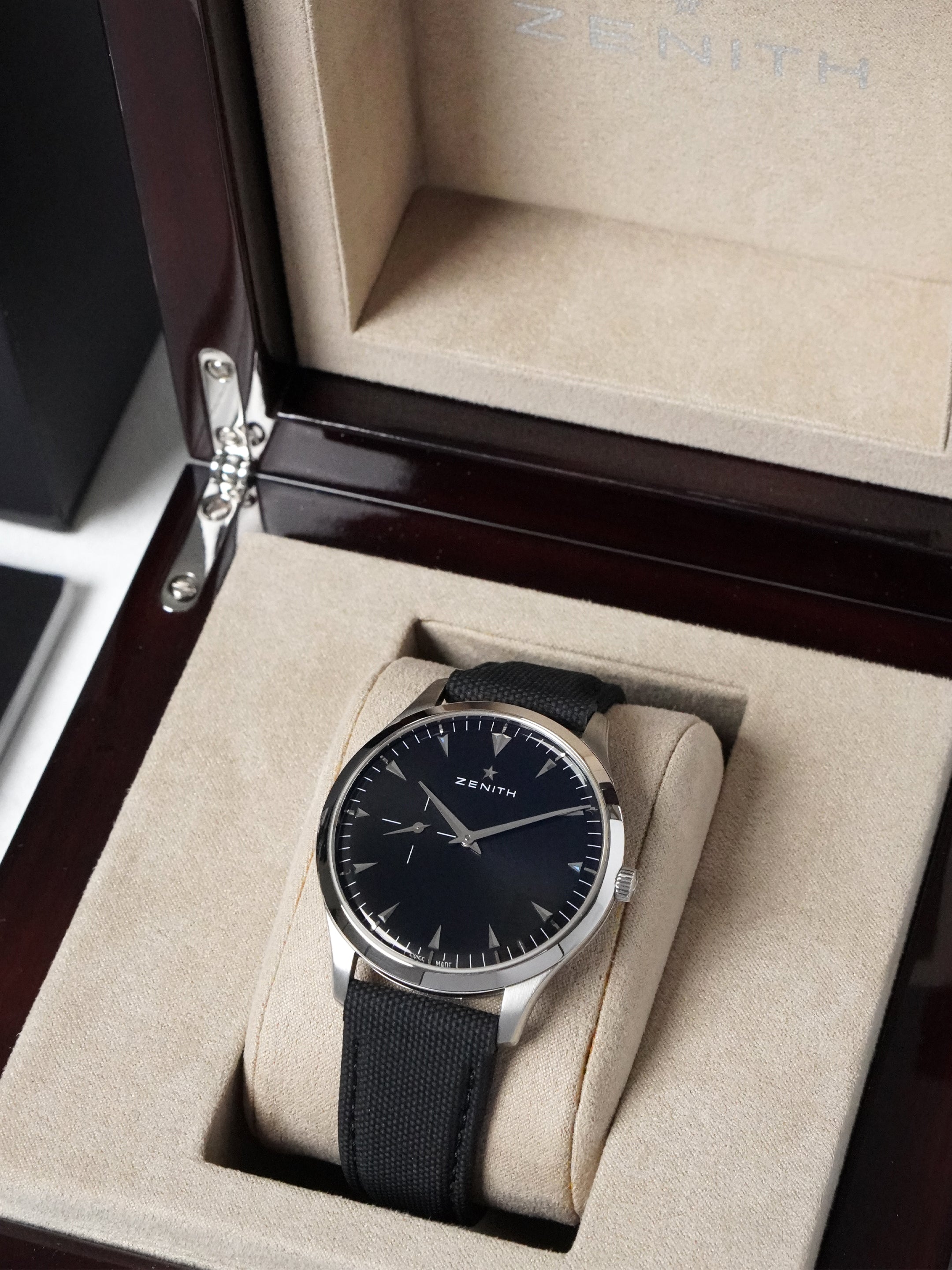Zenith Elite Ultra Thin 03.2010.681/21.C493 - Stainless Steel, Black Dial, Automatic, Box (2012*)