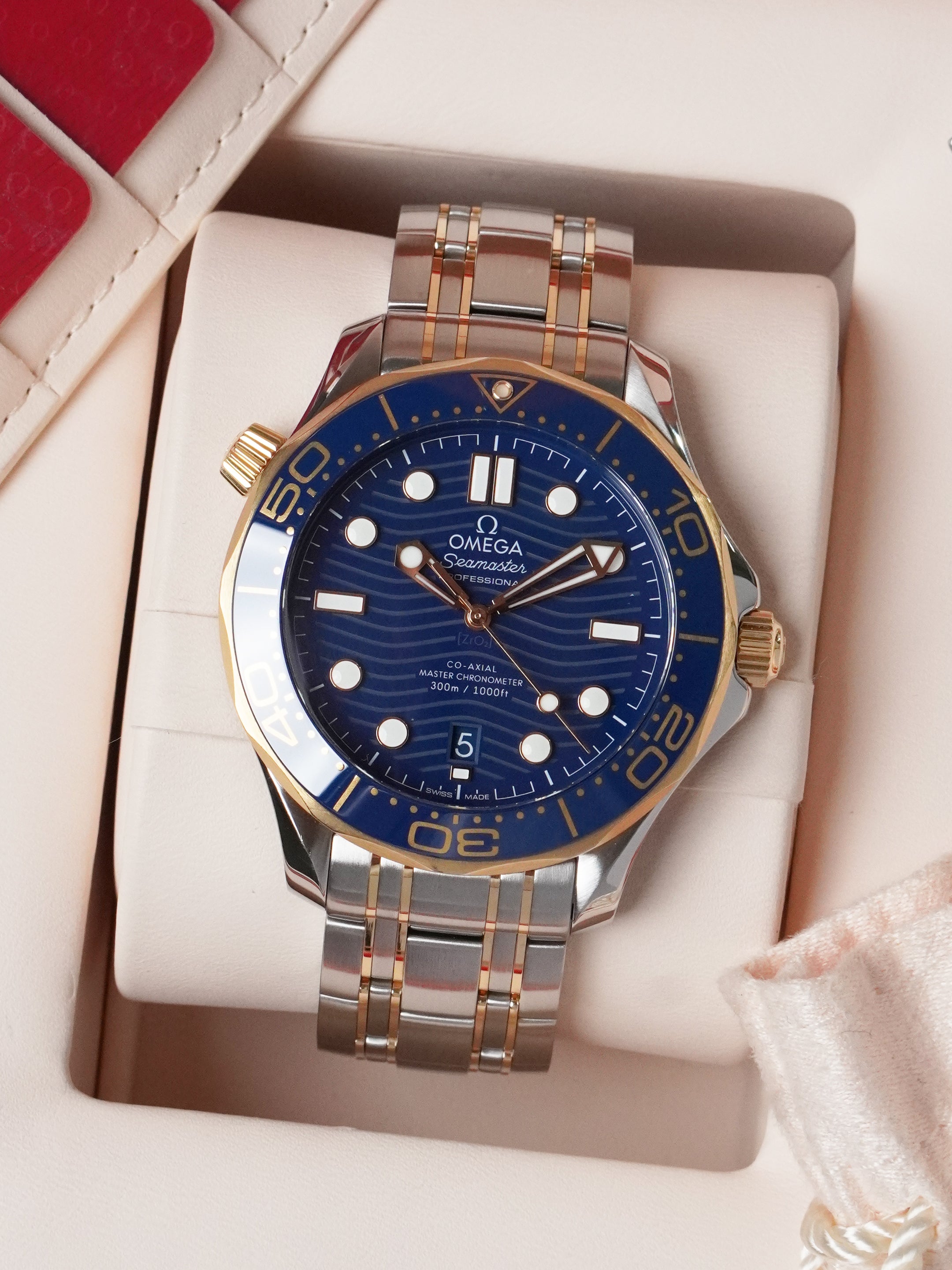 Omega Seamaster Diver 300M 210.20.42.20.03.001 - SS/18K YG, Blue Dial, Automatic, Full Set (2019)