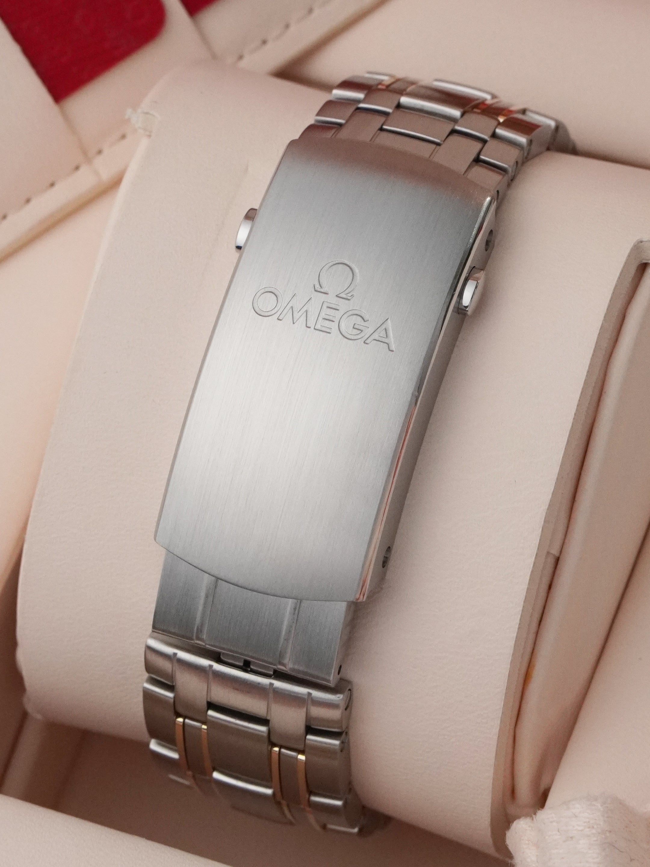 Omega Seamaster Diver 300M 210.20.42.20.03.001 - SS/18K YG, Blue Dial, Automatic, Full Set (2019)