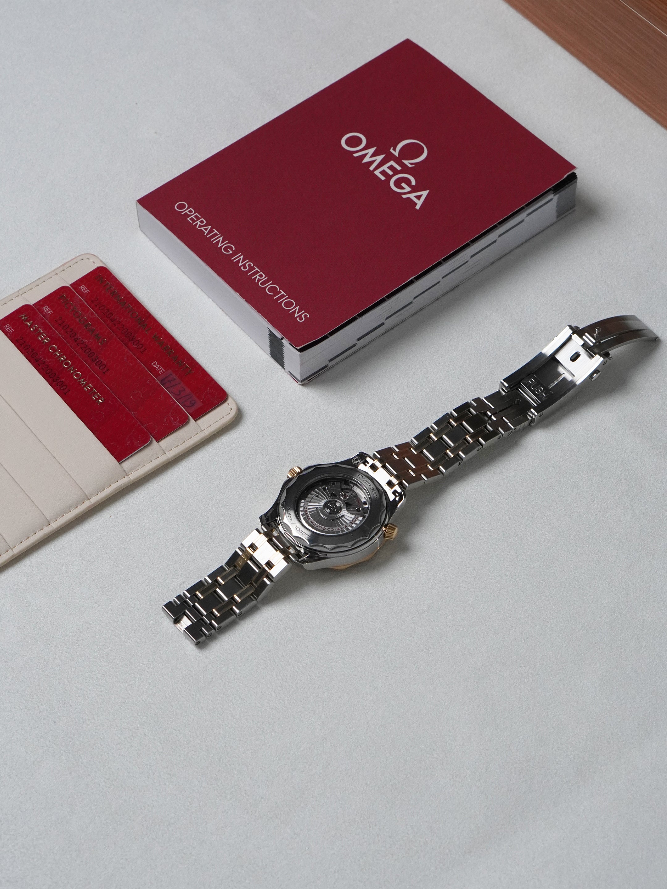 Omega Seamaster Diver 300M 210.20.42.20.03.001 - SS/18K YG, Blue Dial, Automatic, Full Set (2019)