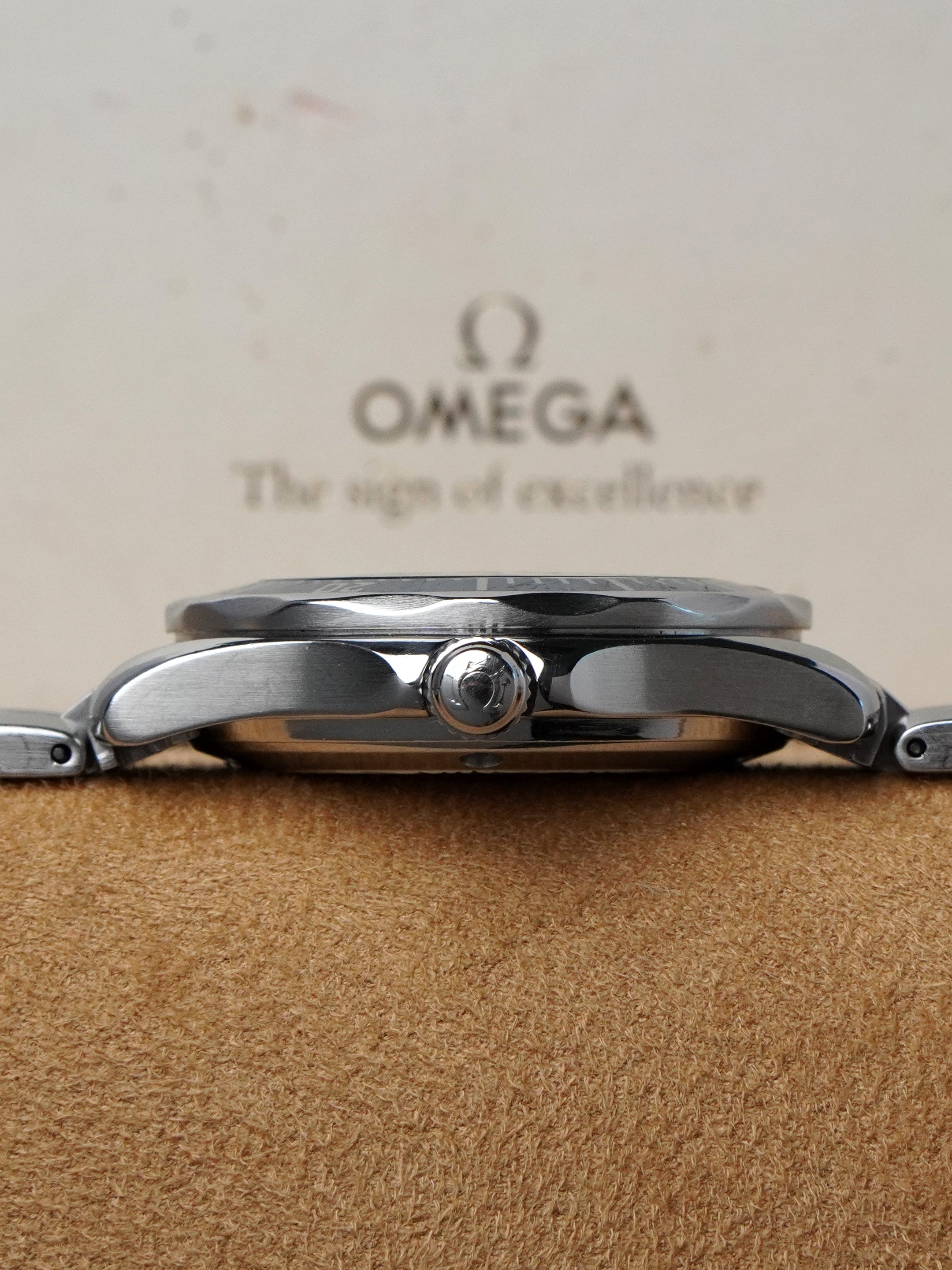 Omega Seamaster Diver 300 M 2561.80.00 - Stainless Steel, Blue Dial, Quartz, Full Set (1998)