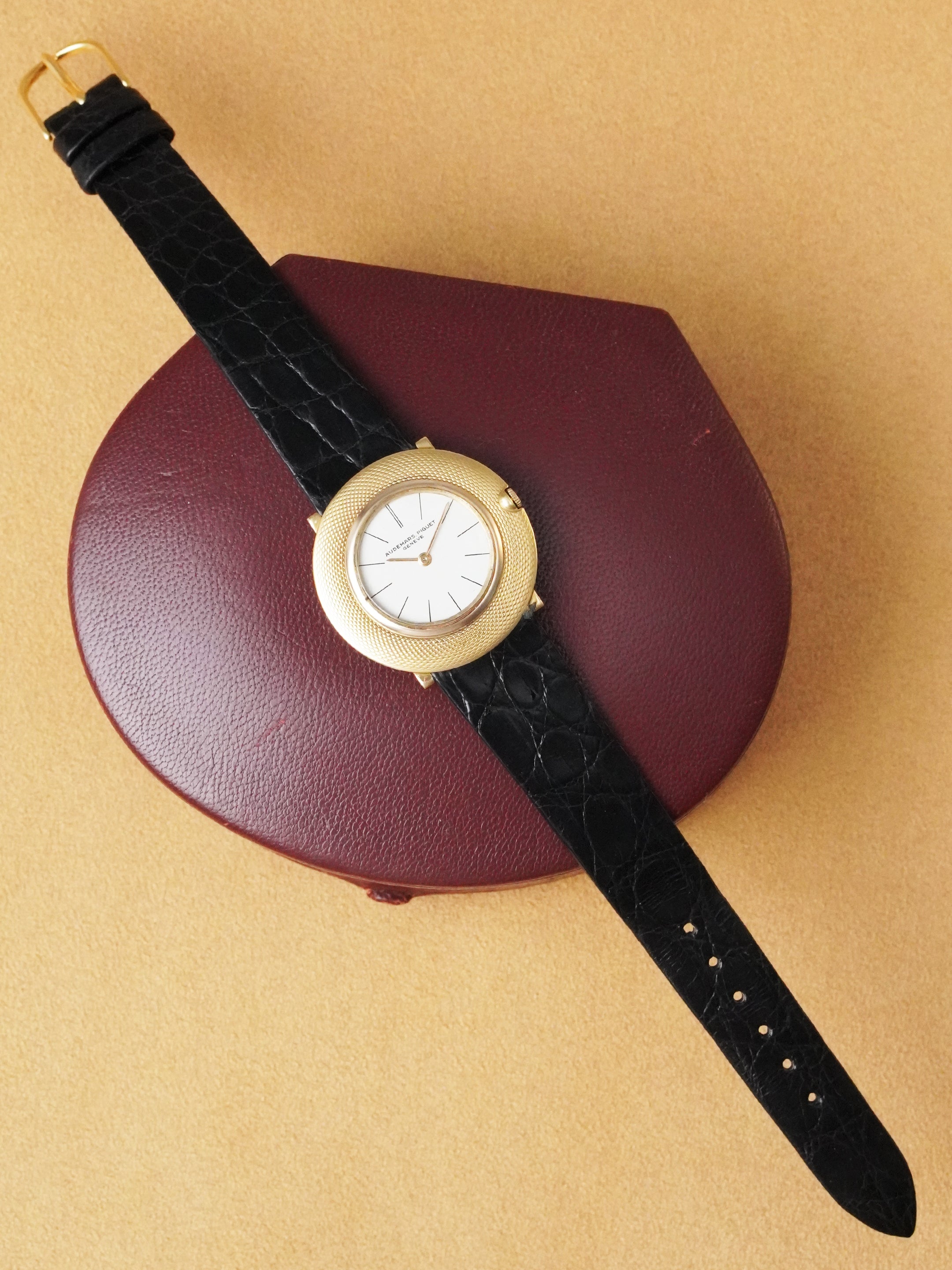 Audemars Piguet Disco Volante 5093 - Yellow Gold, White Dial, Box Only (1955)