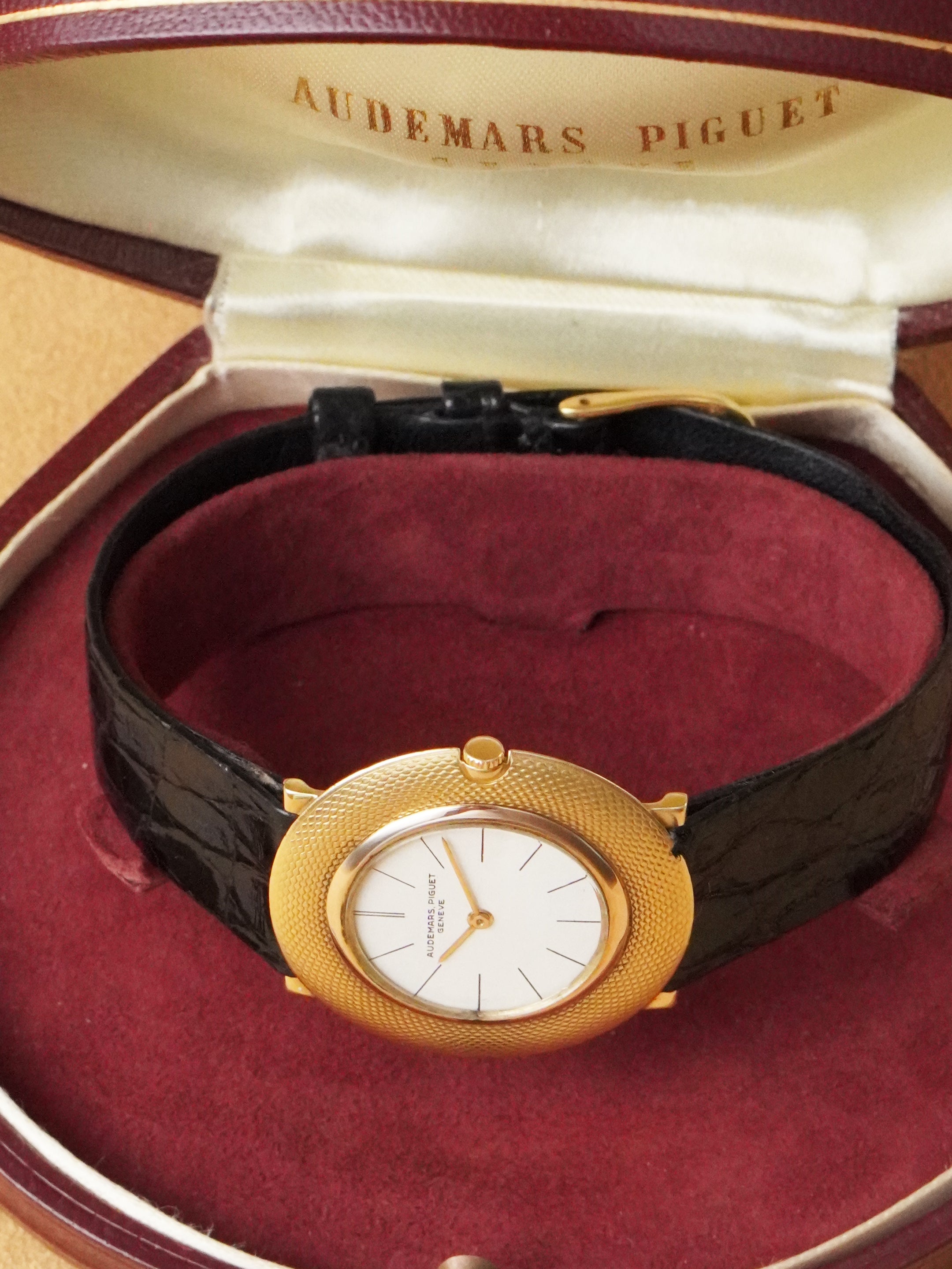 Audemars Piguet Disco Volante 5093 - Yellow Gold, White Dial, Box Only (1955)