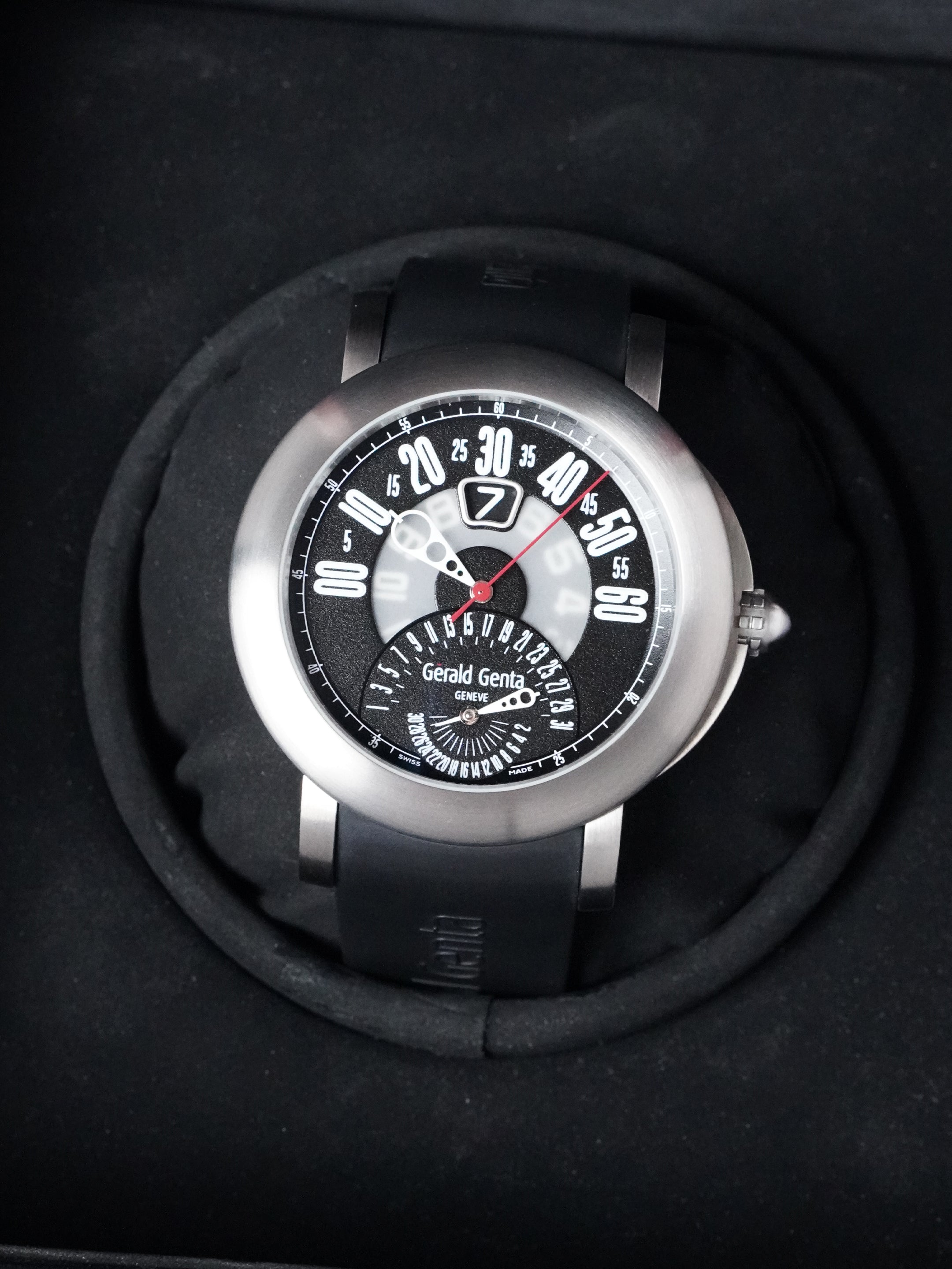 Gérald Genta Arena Bi-Retro Sport BSP.Y.80 - Titanium, Black Dial, Automatic, Box (2008)