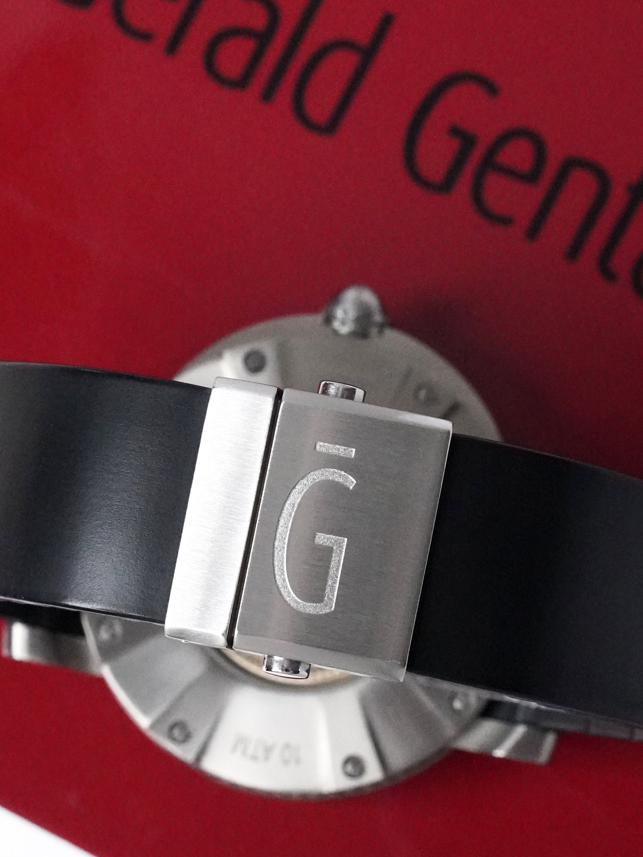 Gérald Genta Arena Bi-Retro Sport BSP.Y.80 - Titanium, Black Dial, Automatic, Box (2008)