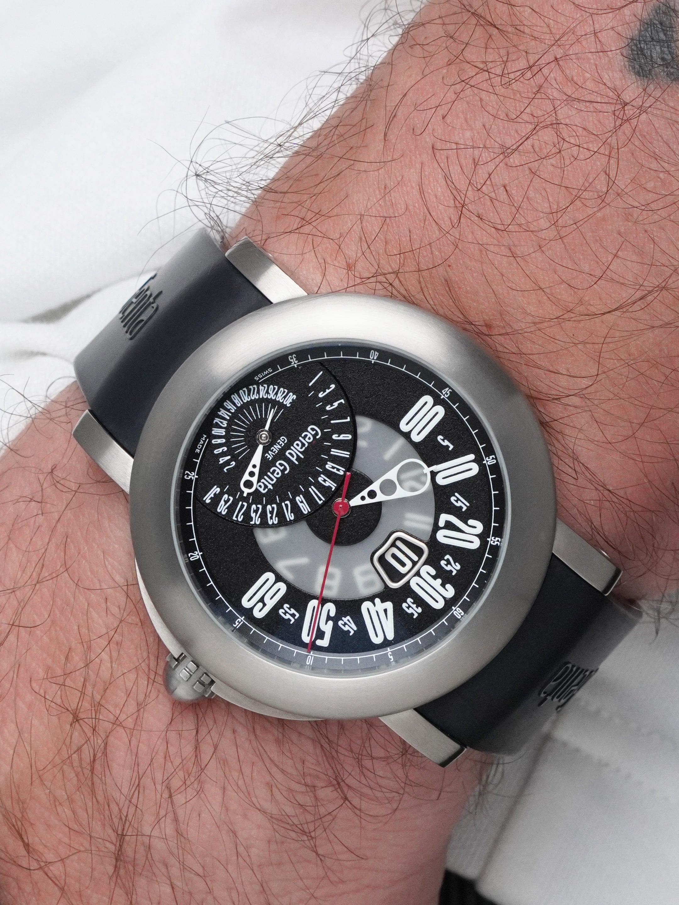 Gérald Genta Arena Bi-Retro Sport BSP.Y.80 - Titanium, Black Dial, Automatic, Box (2008)