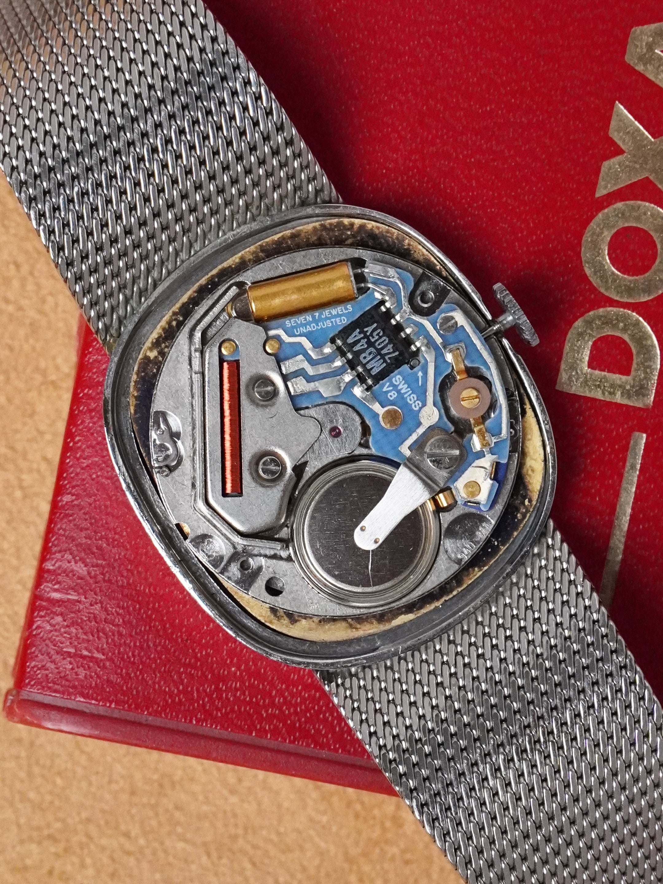 Doxa by Synchron Stratoquartz Ellipse - Stainless Steel, Blue Dial, Quartz, Original Box (1976*)