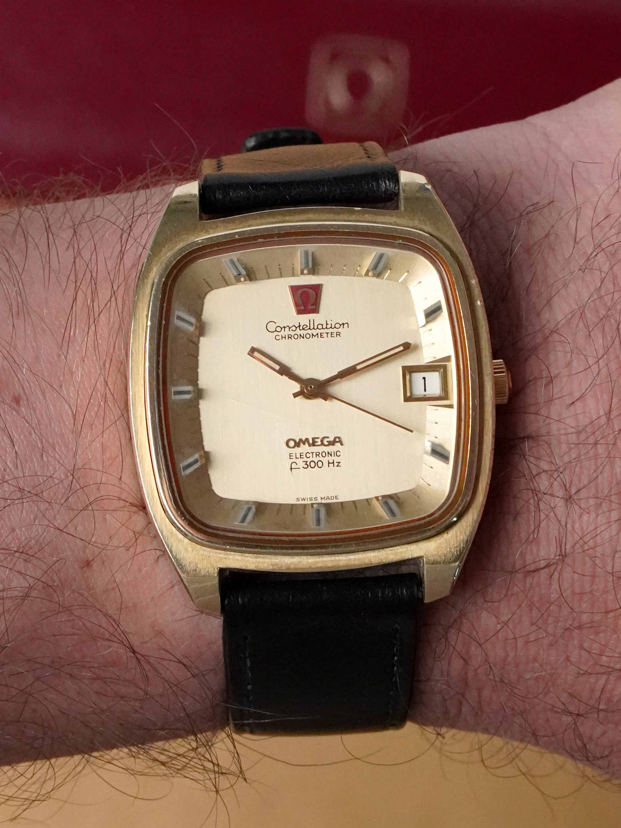Omega Constellation Electronic F300hz 198.0027 - Gold-plated, Gold Dial, Quartz, Original Box (1972)