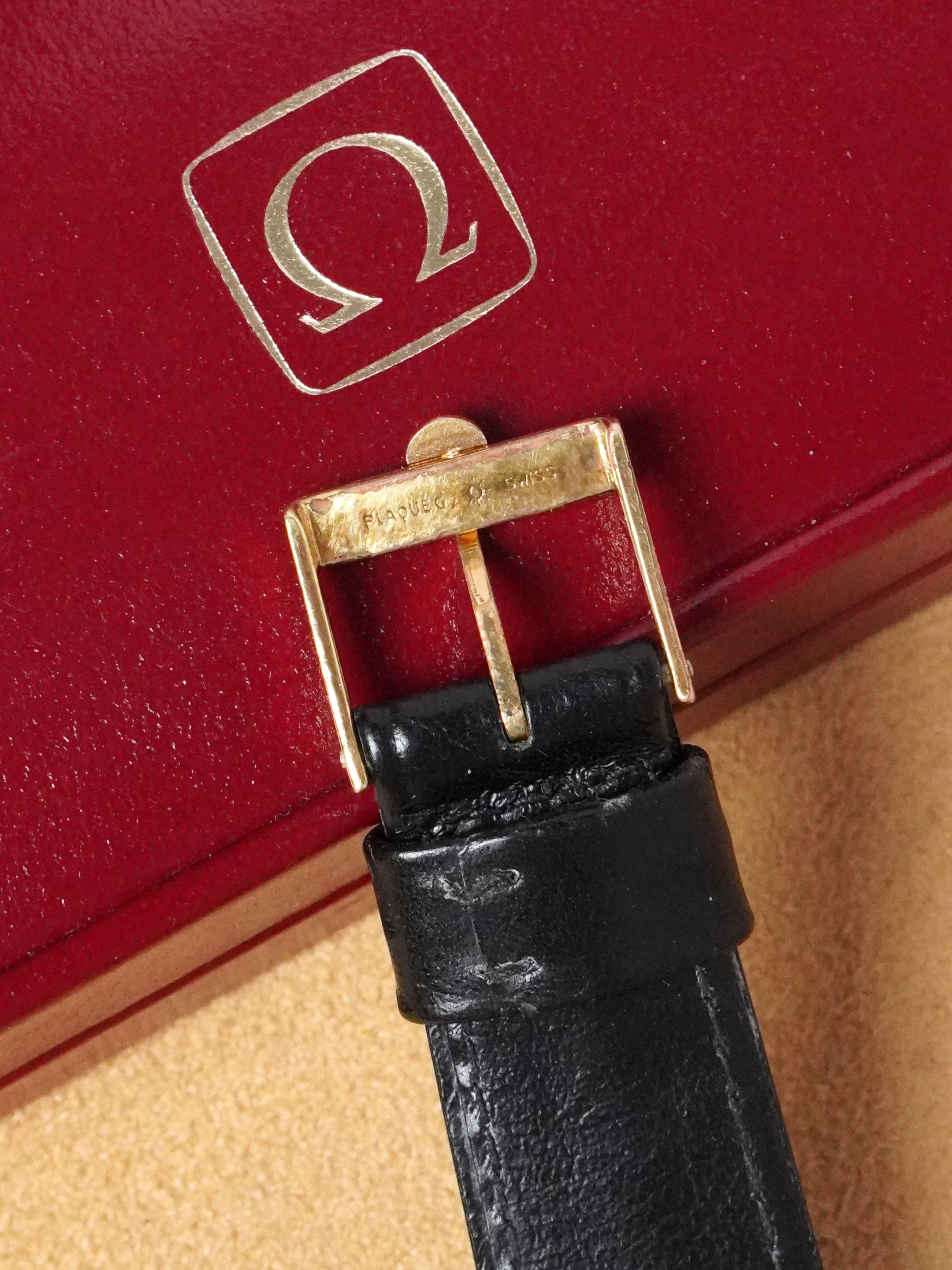 Omega Constellation Electronic F300hz 198.0027 - Gold-plated, Gold Dial, Quartz, Original Box (1972)