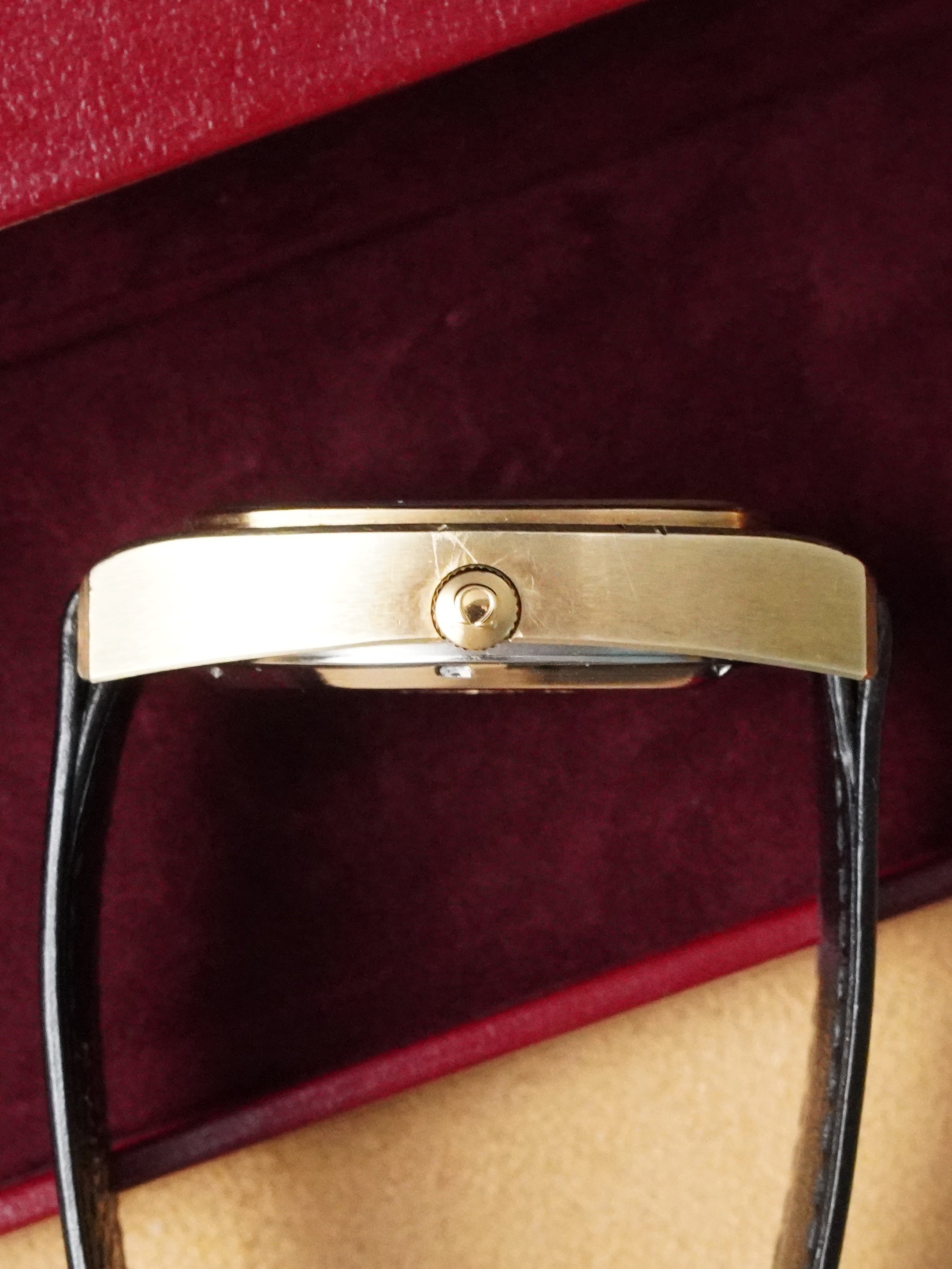 Omega Constellation Electronic F300hz 198.0027 - Gold-plated, Gold Dial, Quartz, Original Box (1972)