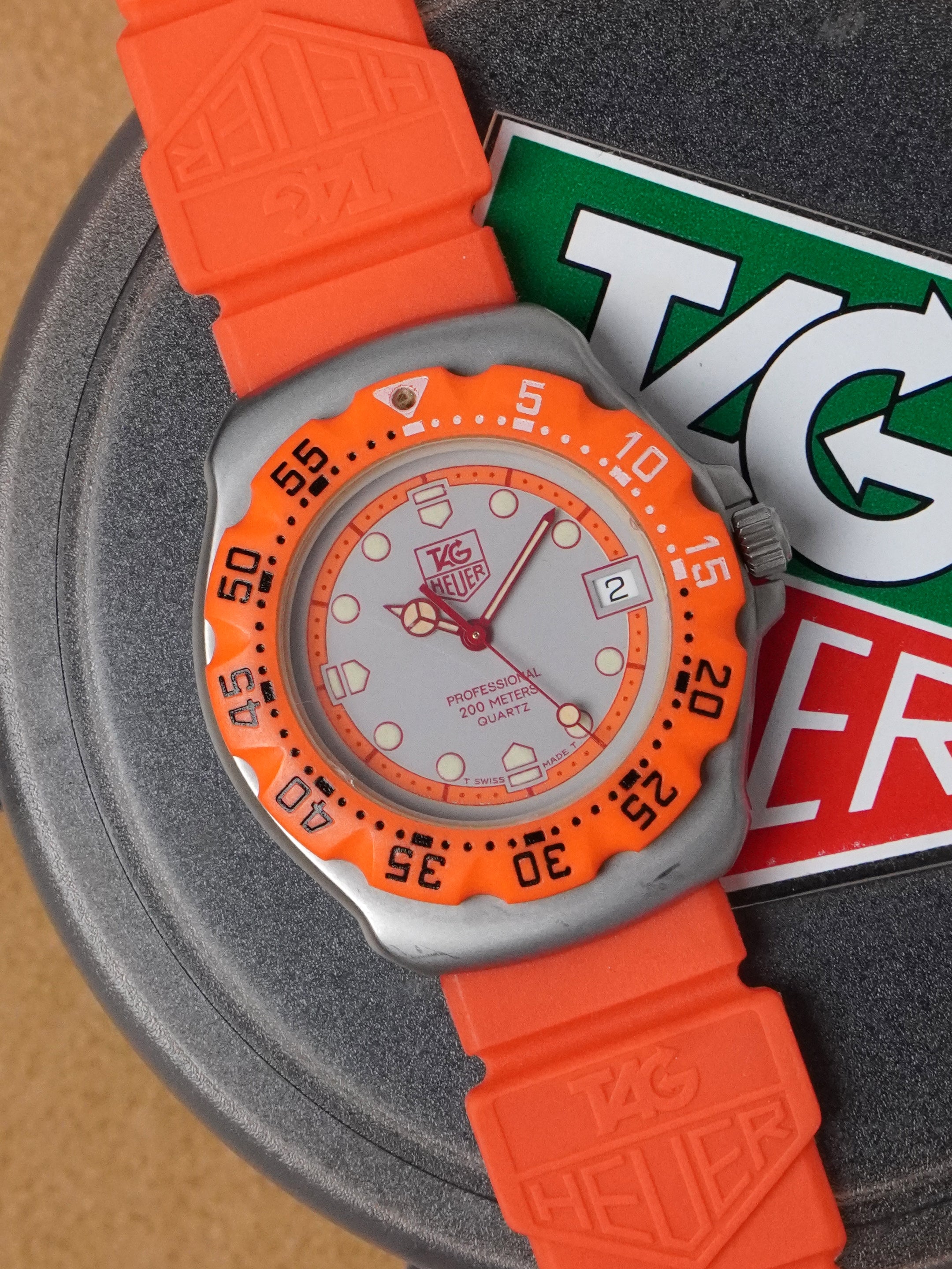 TAG Heuer Formula 1 Quartz 373.513 - Stainless Steel, Silver Dial, Quartz, Original Box (1988)