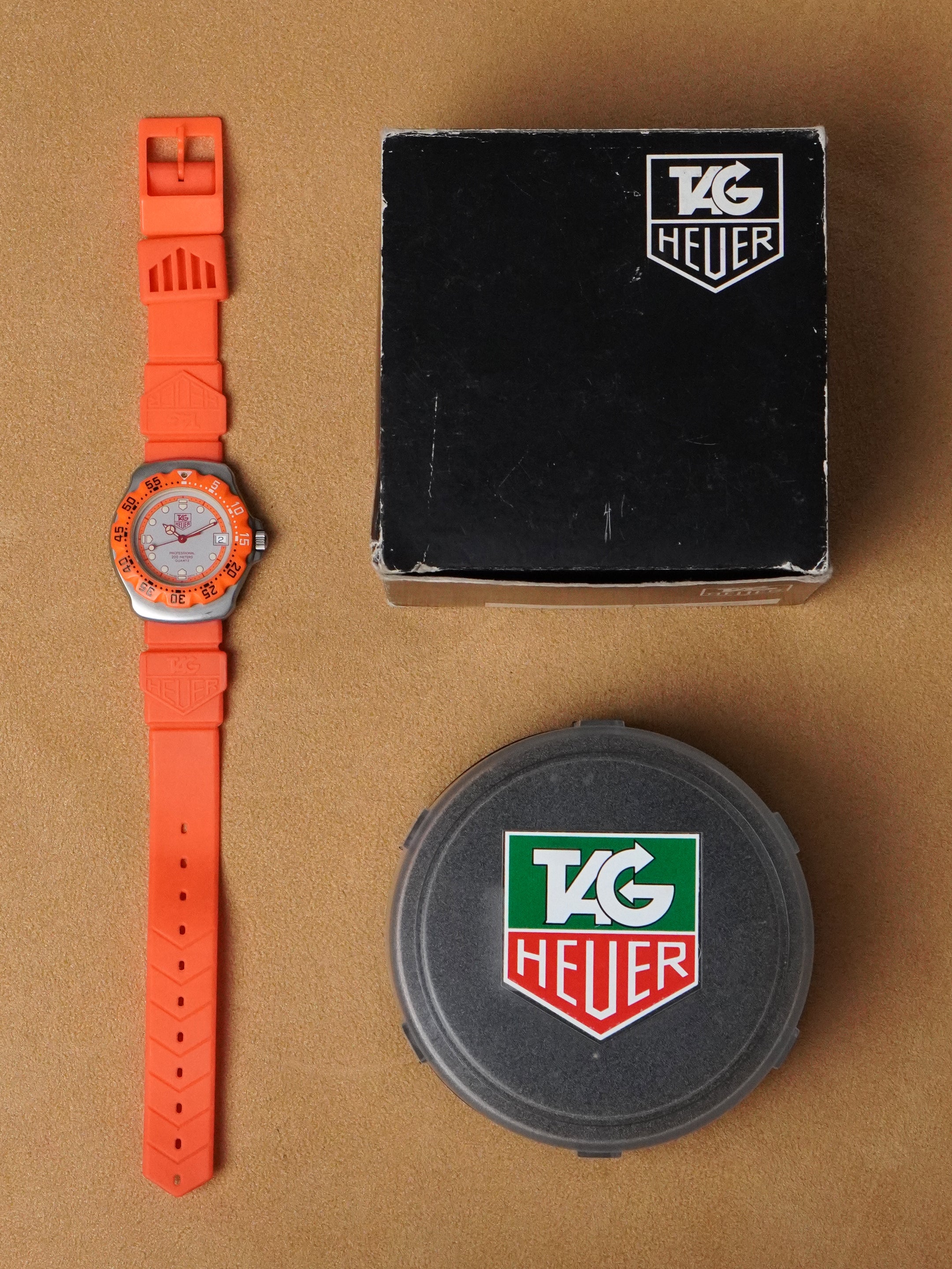 TAG Heuer Formula 1 Quartz 373.513 - Stainless Steel, Silver Dial, Quartz, Original Box (1988)