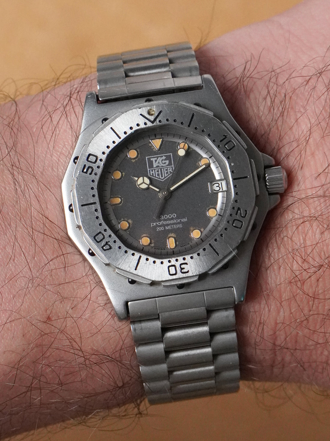 TAG Heuer Professional 3000 932.213 - Stainless Steel, Grey Dial, Quartz, Watch Only (1988)