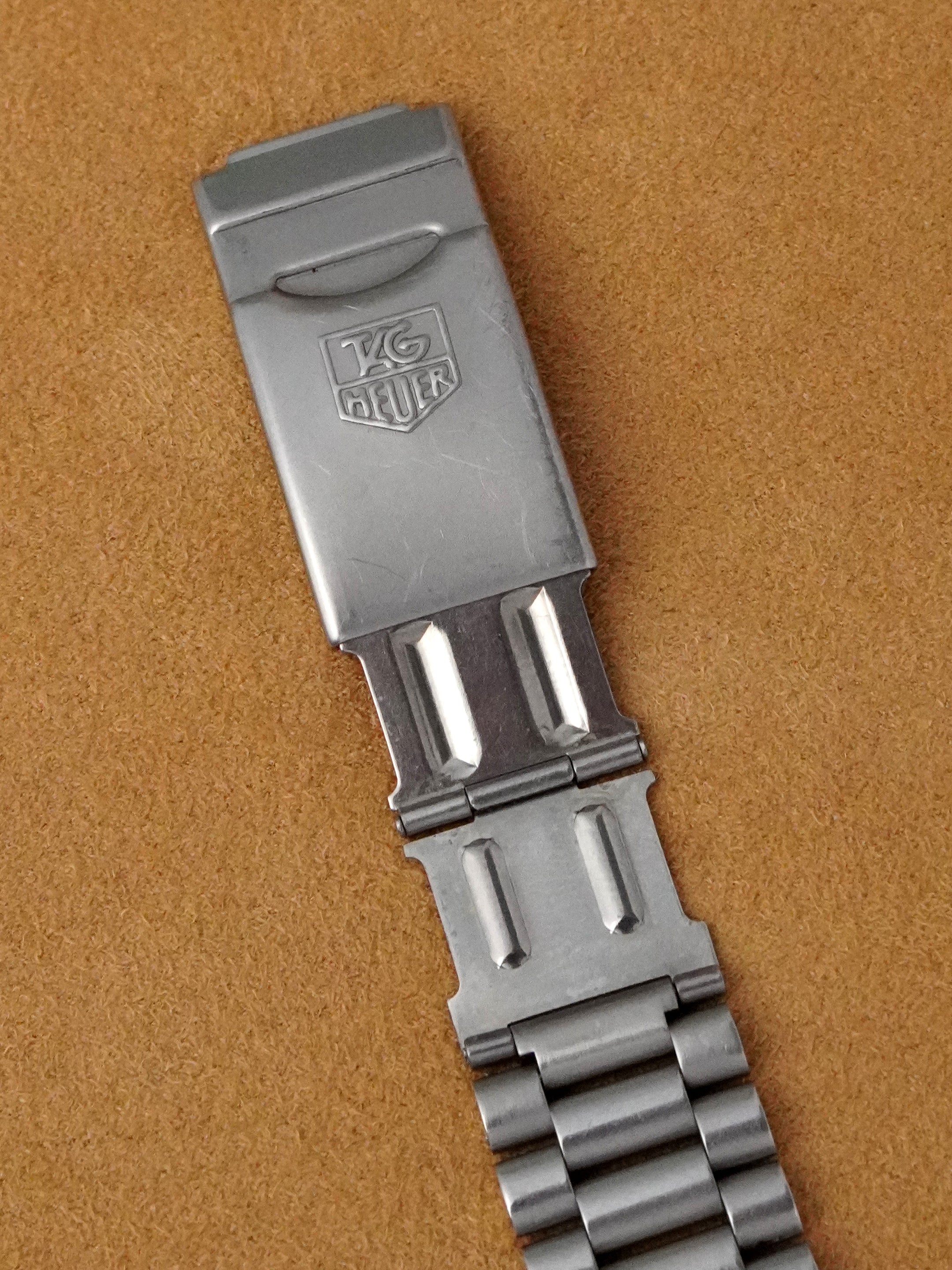 TAG Heuer Professional 3000 932.213 - Stainless Steel, Grey Dial, Quartz, Watch Only (1988)
