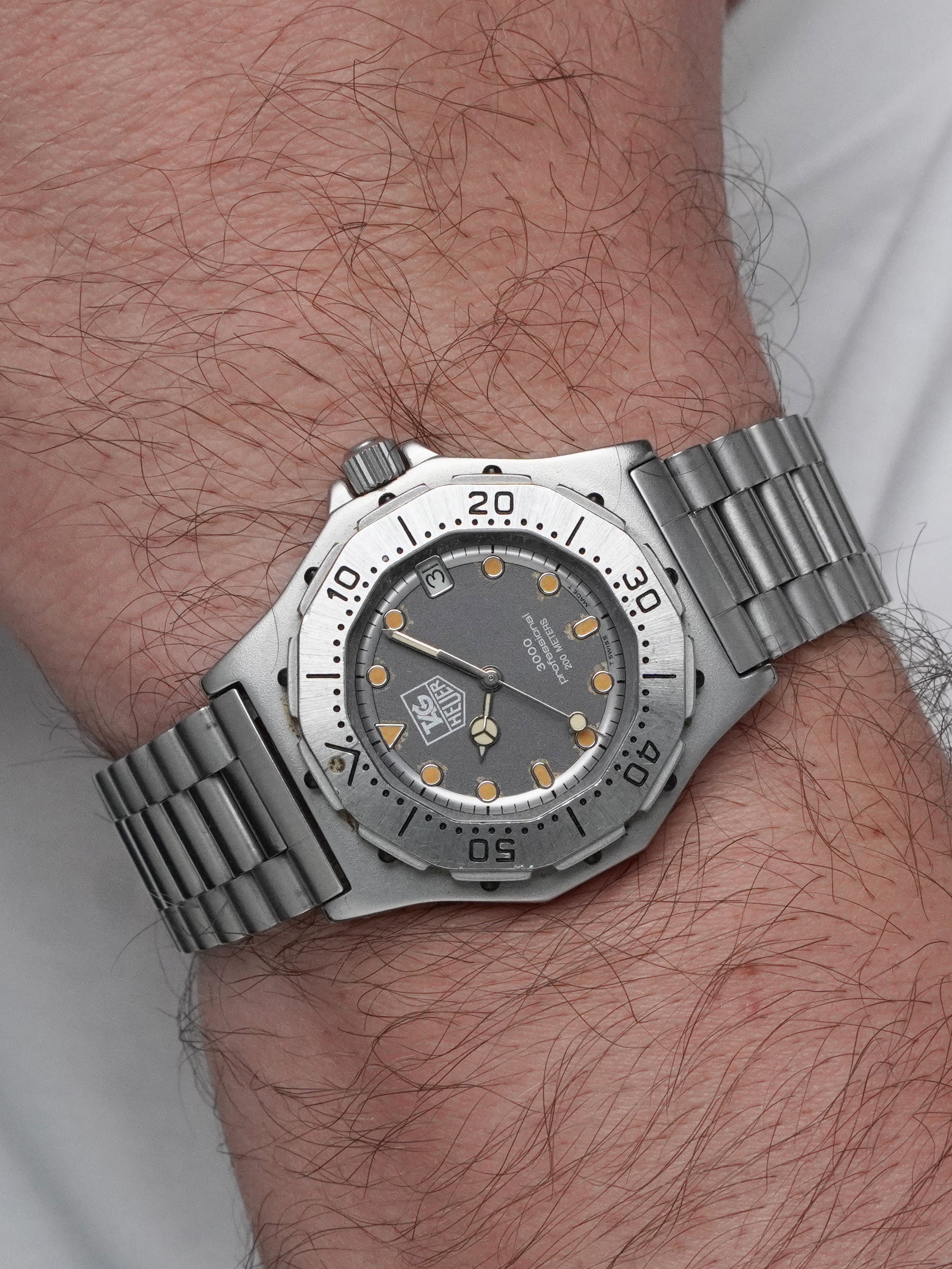TAG Heuer Professional 3000 932.213 - Stainless Steel, Grey Dial, Quartz, Watch Only (1988)