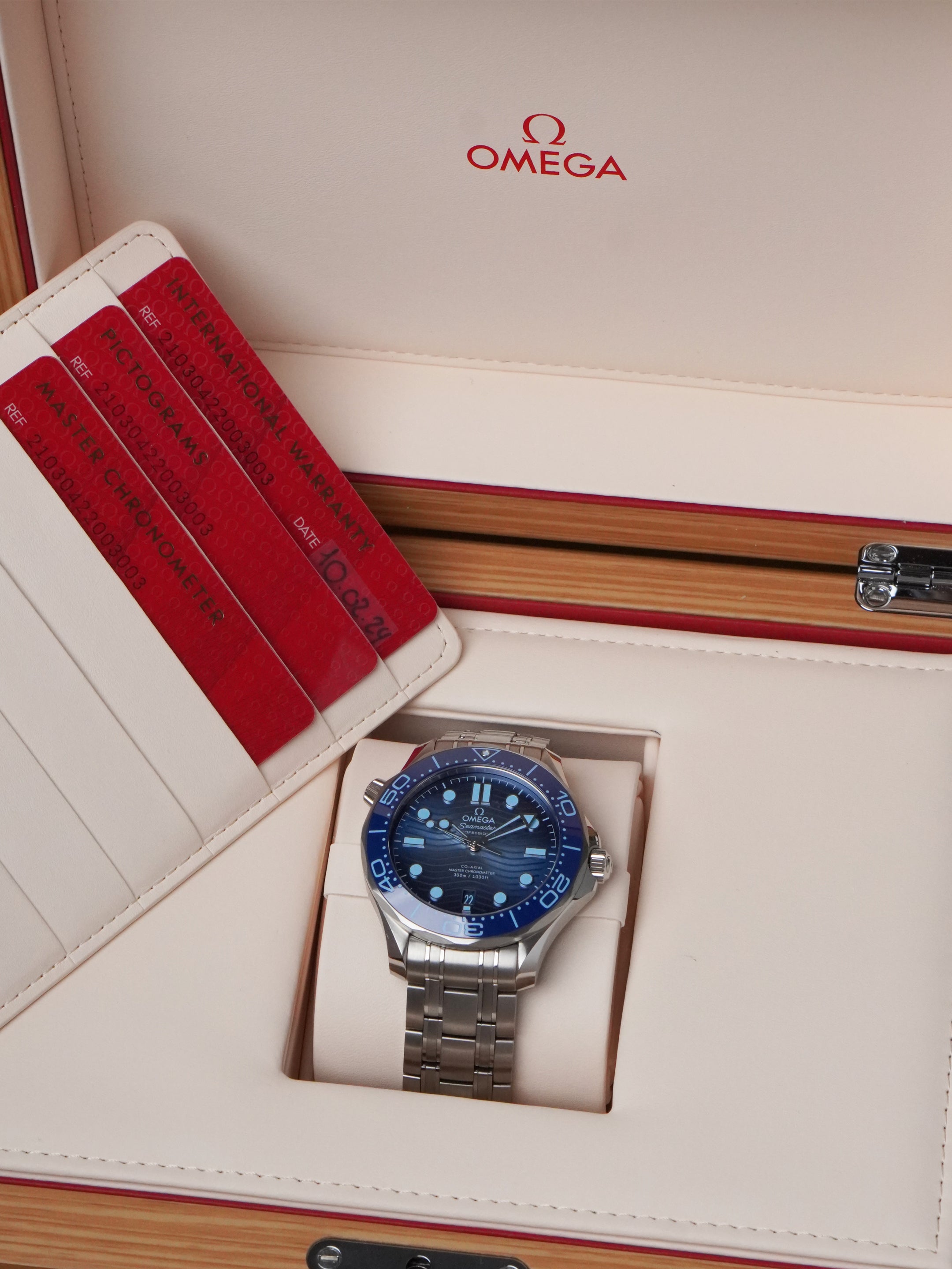 Omega Seamaster Diver 300 M "Summer Blue" 210.30.42.20.03.003 - Automatic, Full Set (2024)