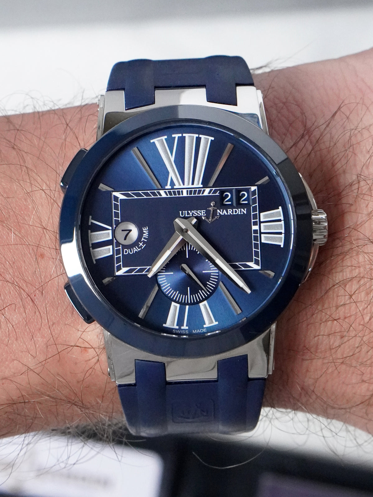 Ulysse Nardin Executive Dual Time 243-00-3/43 - Stainless Steel, Blue Dial, Automatic, Full Set (2015)