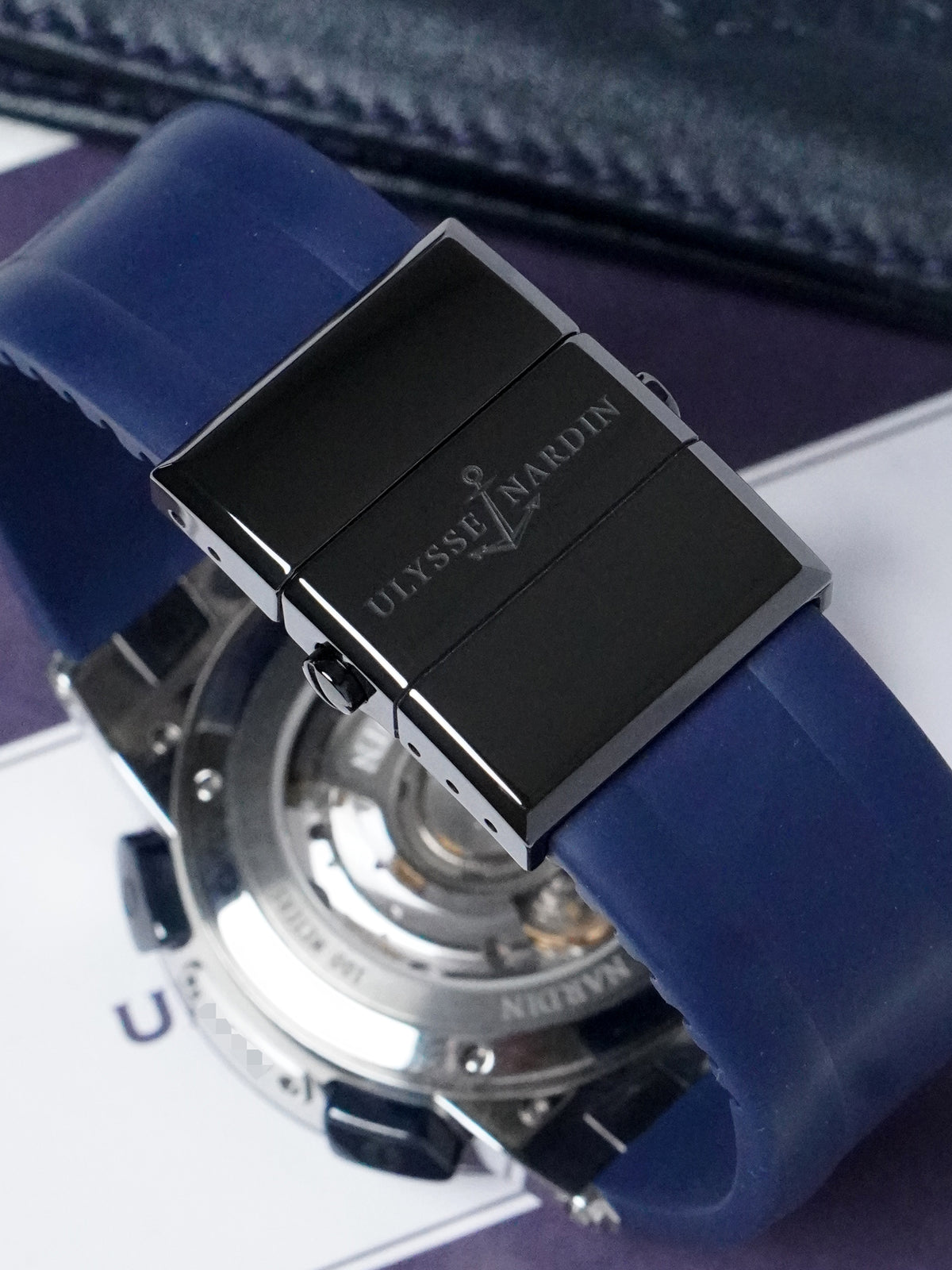 Ulysse Nardin Executive Dual Time 243-00-3/43 - Stainless Steel, Blue Dial, Automatic, Full Set (2015)