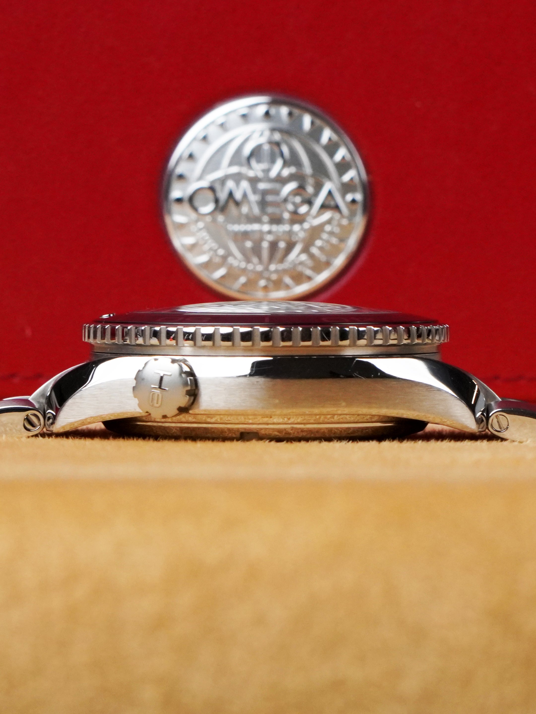 Omega Seamaster Planet Ocean 600m James Bond "SkyFall" 232.30.42.21.01.001 - Full Set (2012)