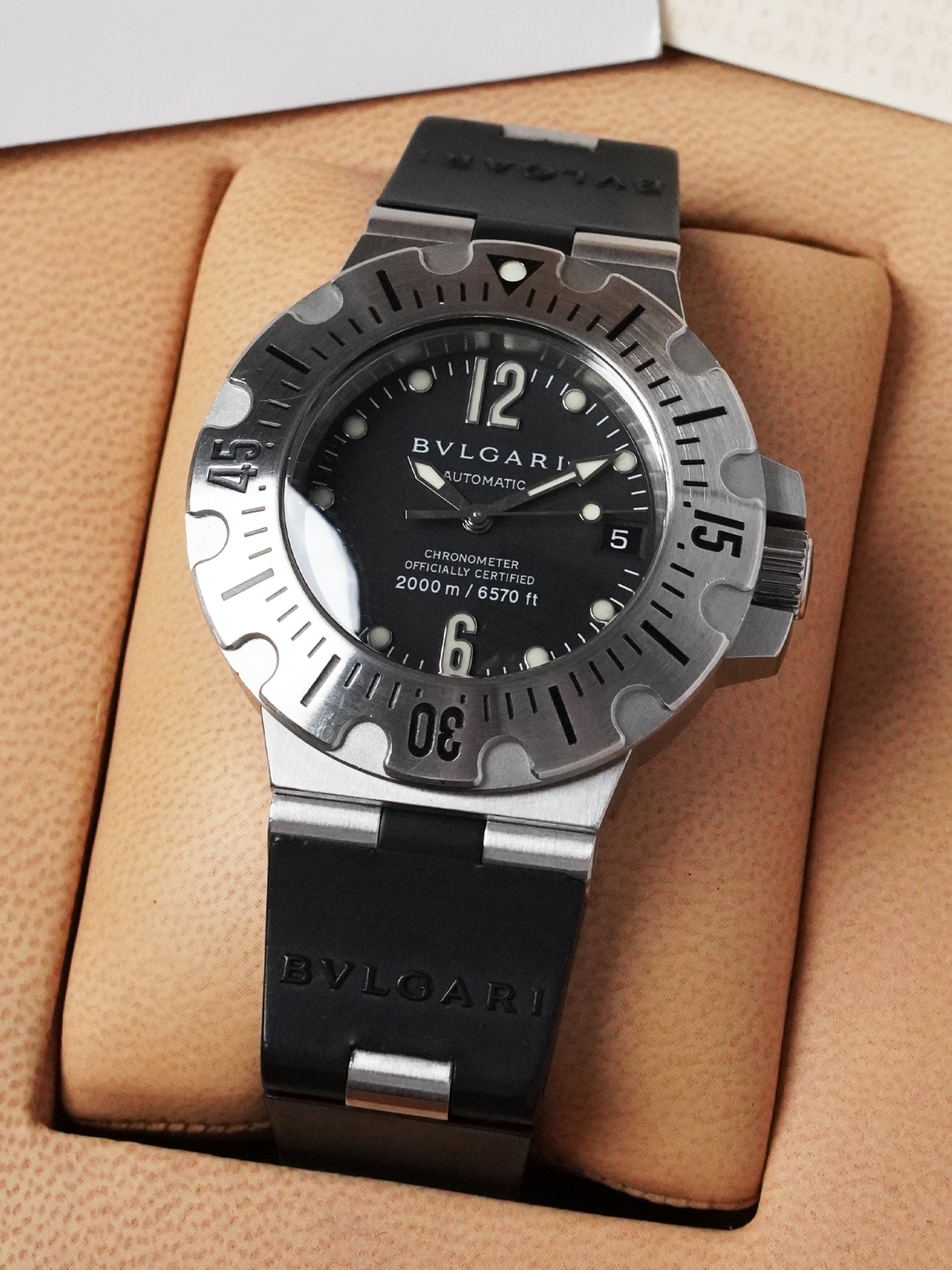 Bvlgari Diagono Professional Scuba 2000m SD42S - Black Dial, Automatic, Full Set (2000)