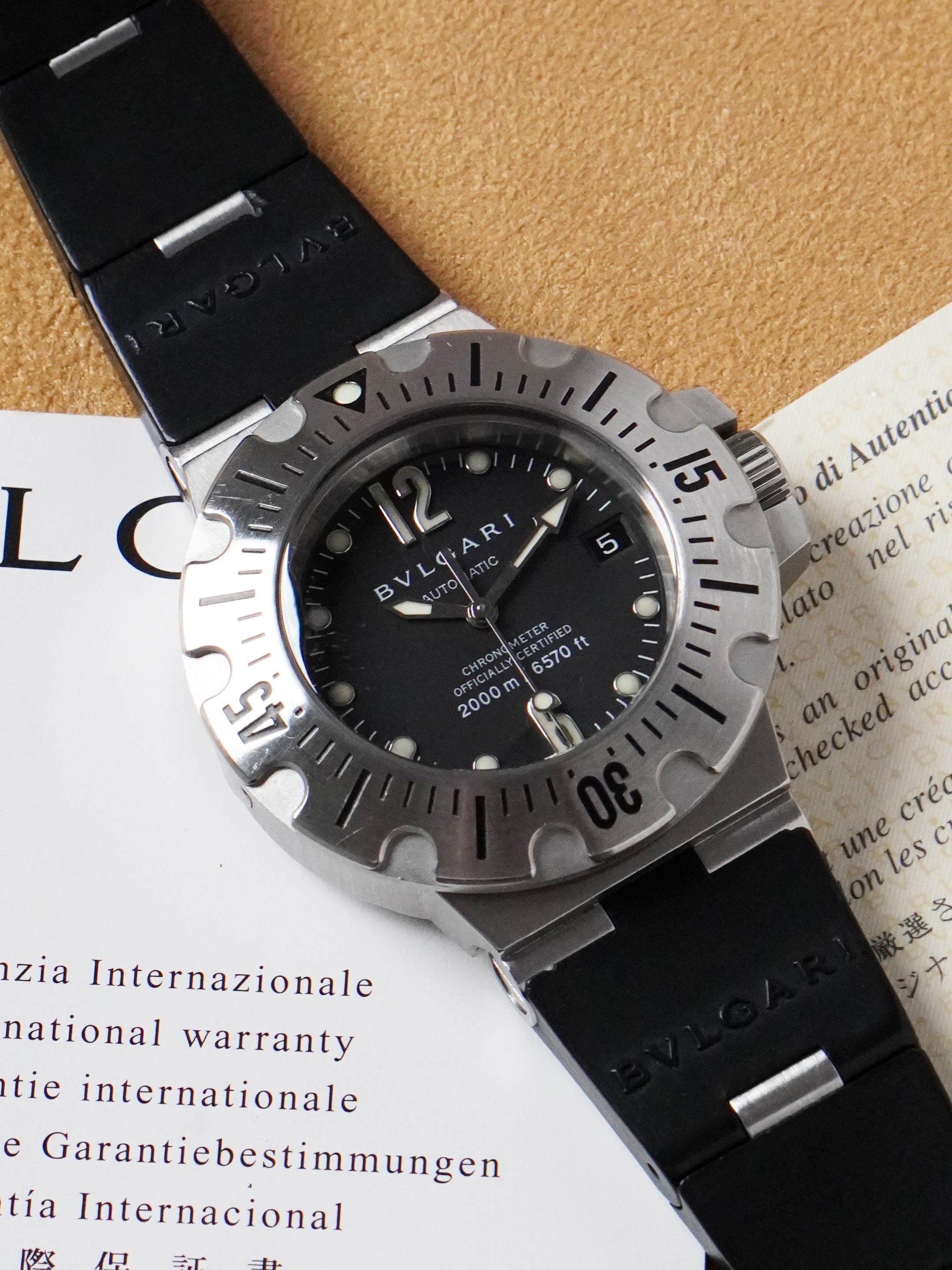 Bvlgari Diagono Professional Scuba 2000m SD42S - Black Dial, Automatic, Full Set (2000)