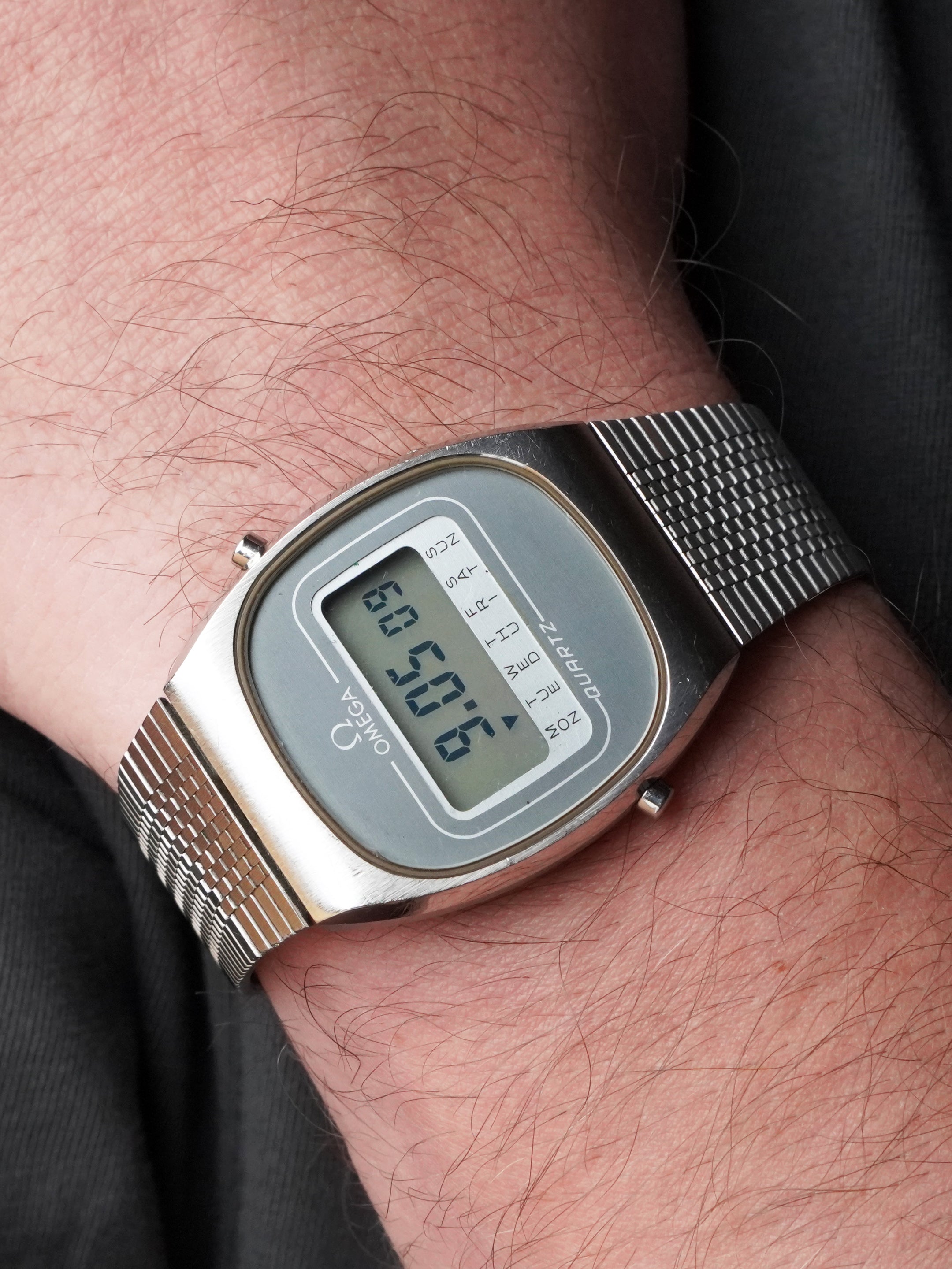 Omega Quartz Digital LCD196.0074 / 398.0850 - Stainless Steel, Full Set (1978)