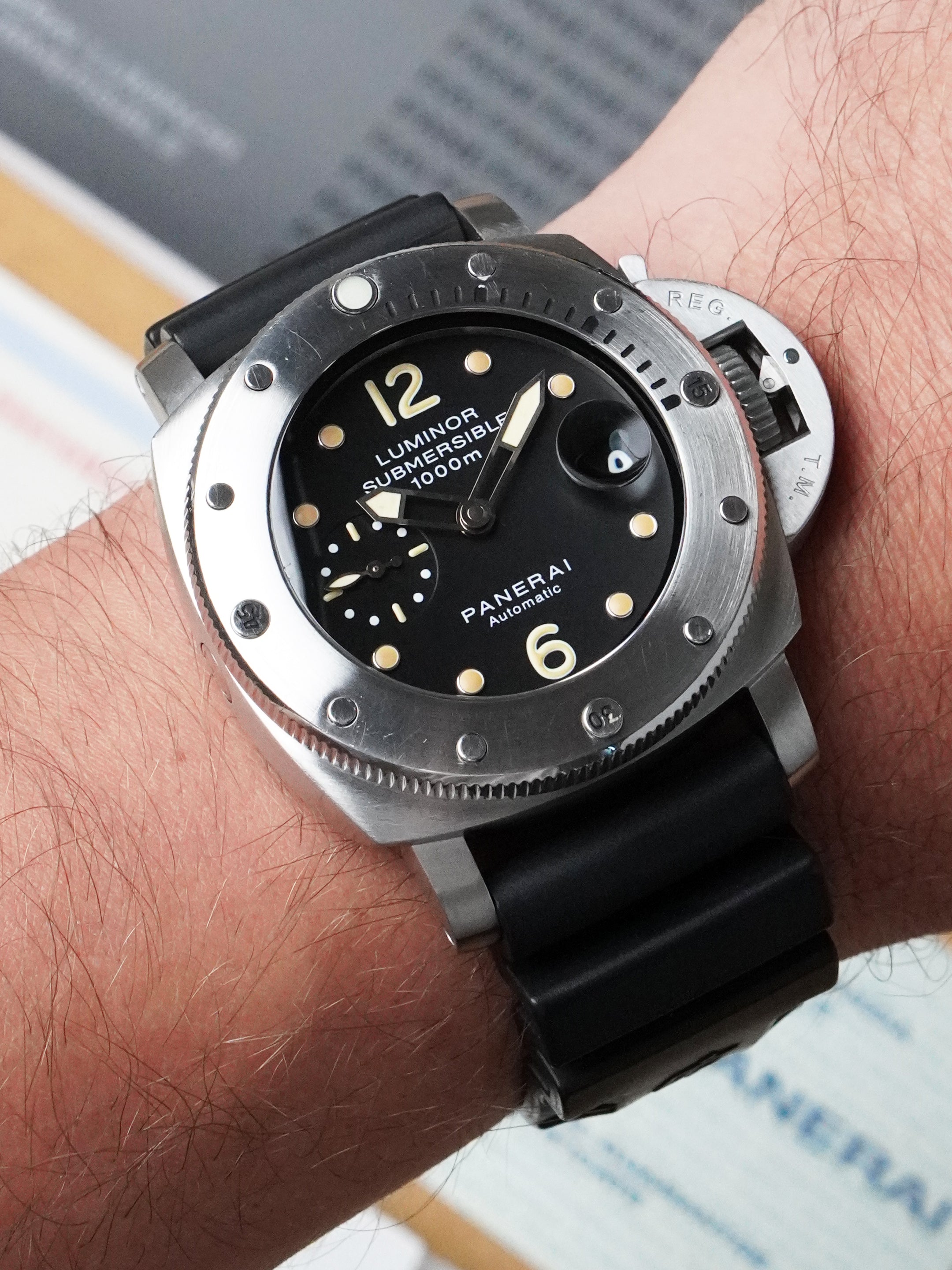 Panerai Luminor 1950 Submersible PAM 00243 - Stainless Steel, Black Dial, Full Set (2010)