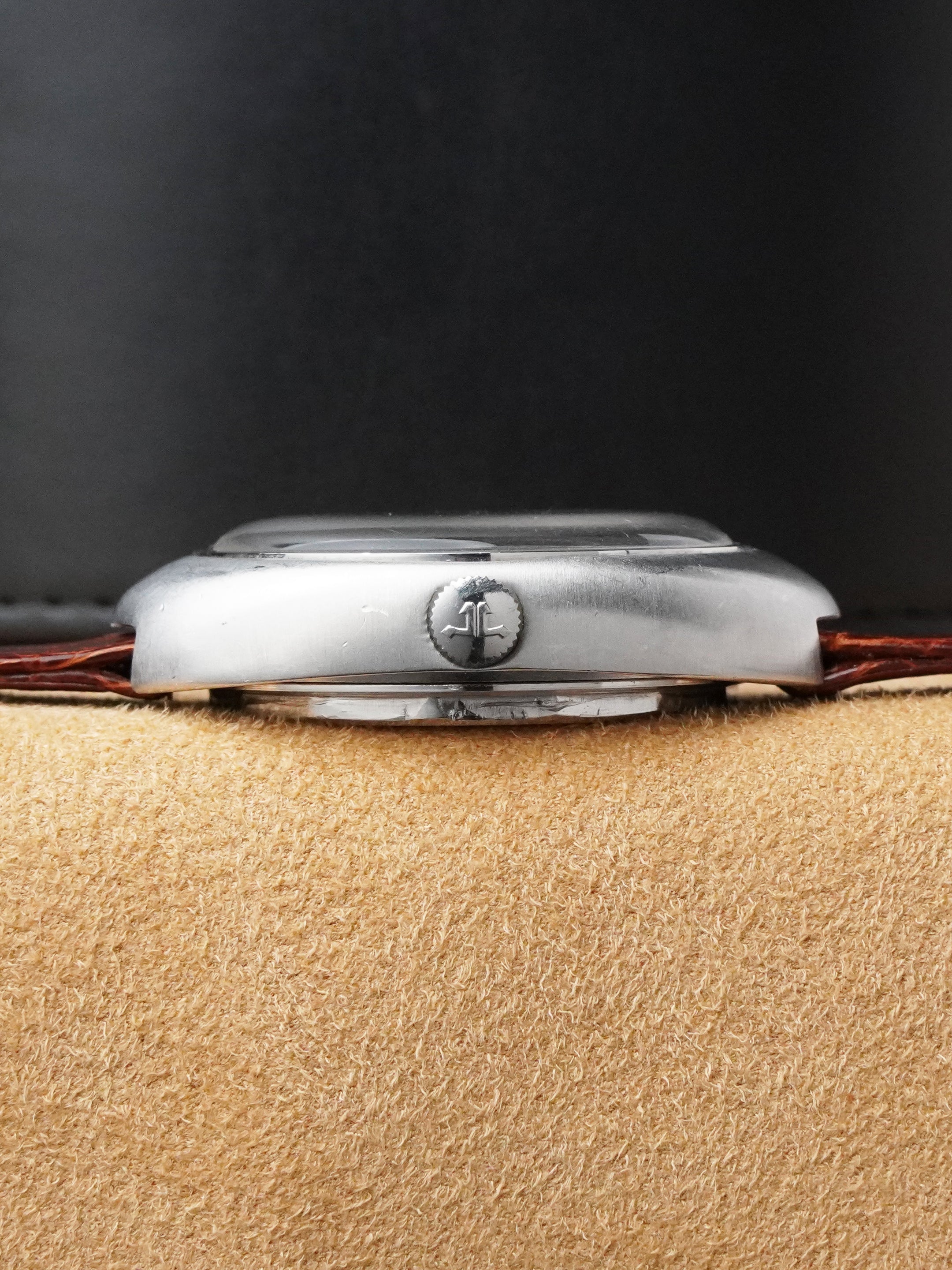 Jaeger-LeCoultre Master Quartz 23301-42 - Stainless Steel, Silver Dial, Quartz, Watch Only (1975)