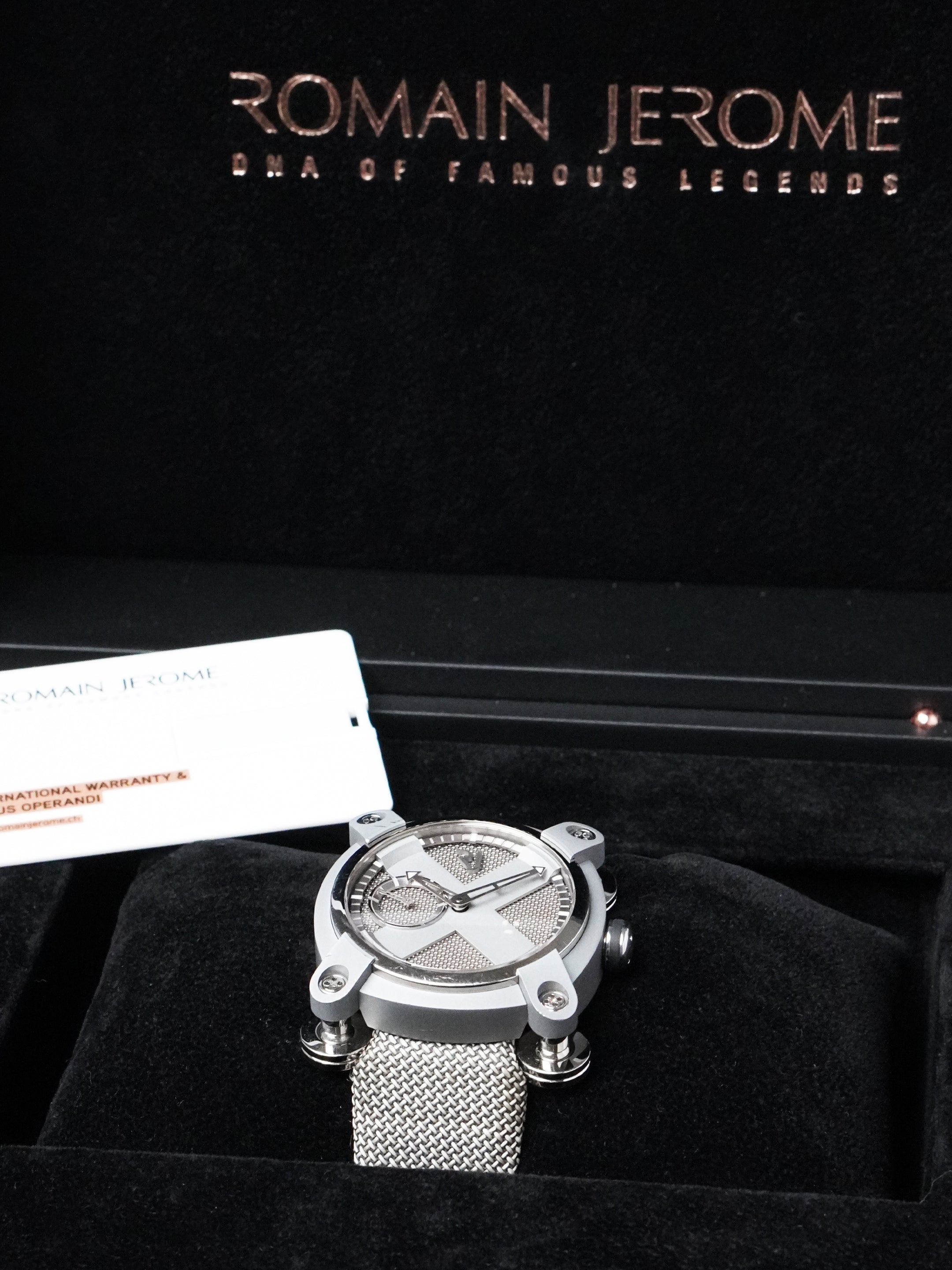 Romain Jerome Moon-DNA JMAUIN.020.03 - Titanium, Grey Dial, Automatic, Full Set (2011)