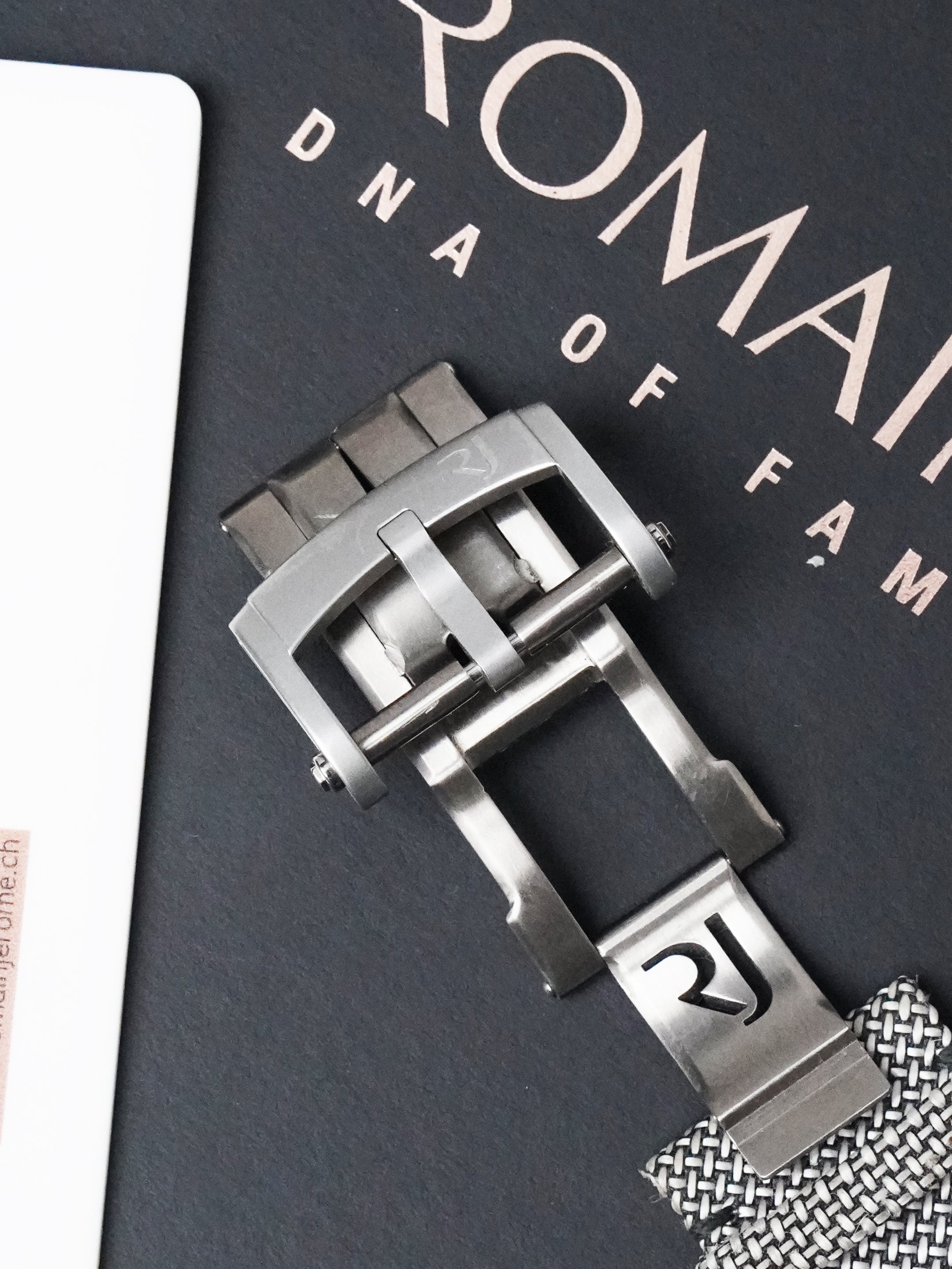 Romain Jerome Moon-DNA JMAUIN.020.03 - Titanium, Grey Dial, Automatic, Full Set (2011)