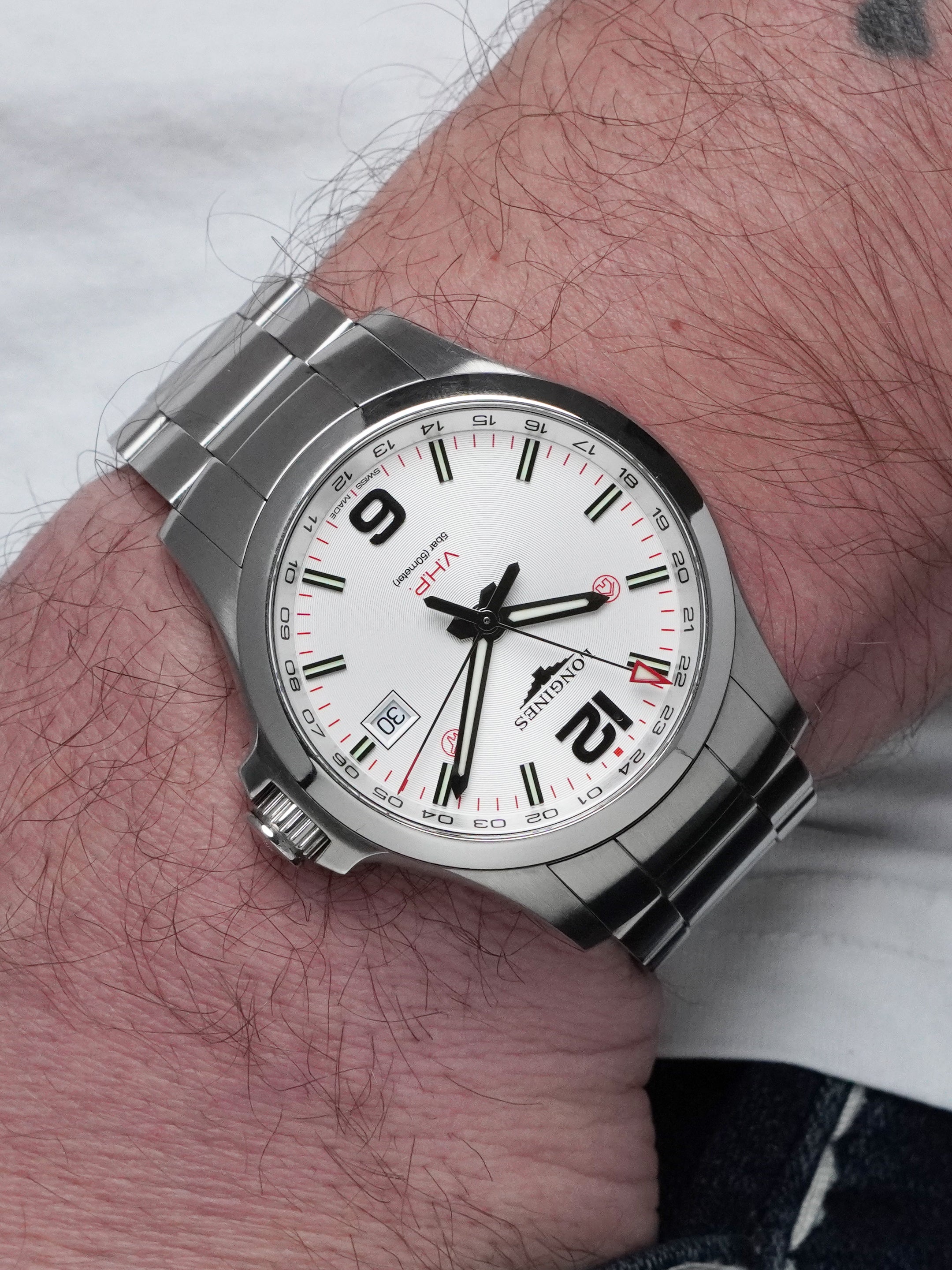 Longines Conquest V.H.P. GMT L3.728.4.76.6 - Stainless Steel, White Dial, Full Set (2022)