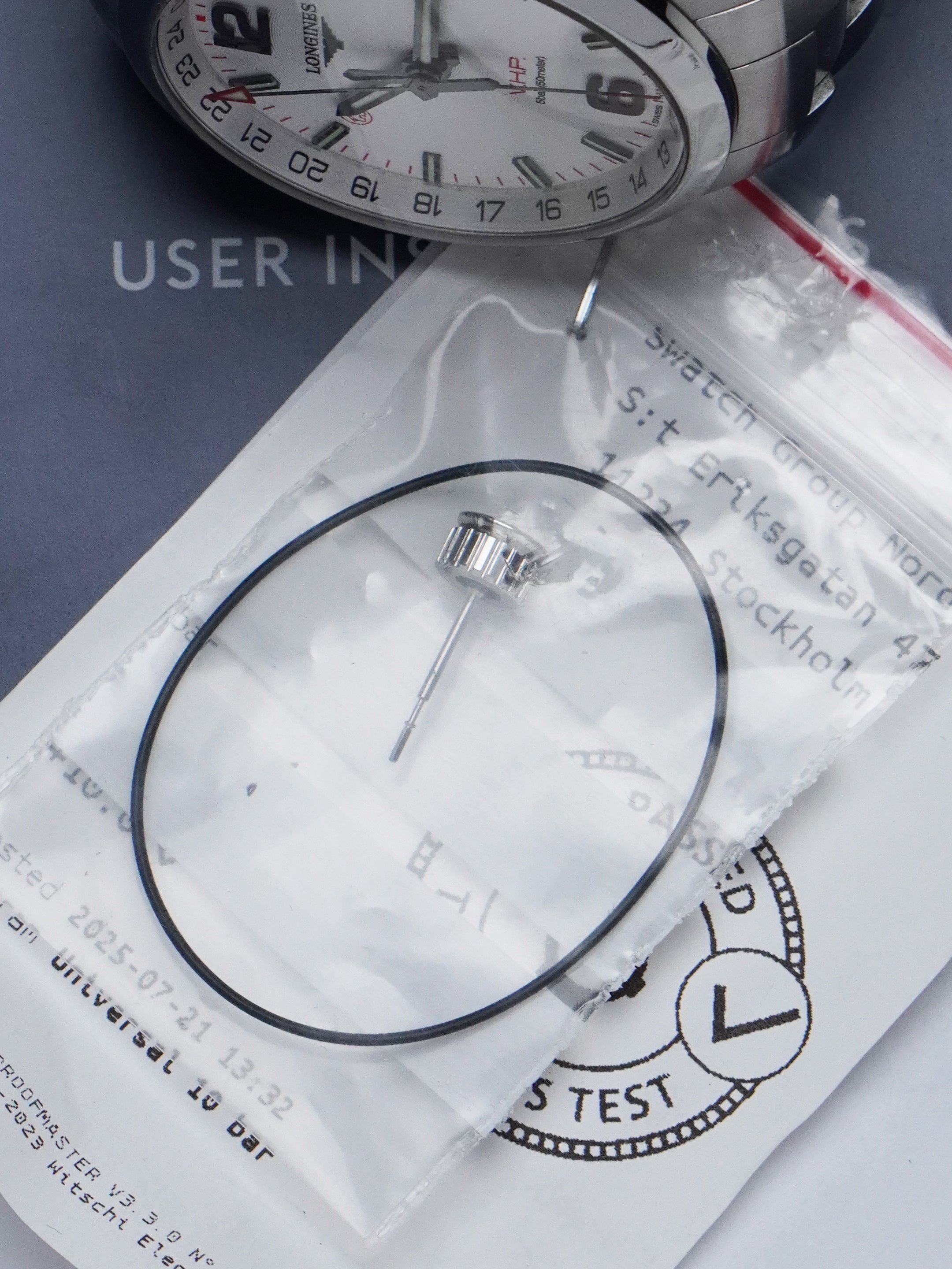 Longines Conquest V.H.P. GMT L3.728.4.76.6 - Stainless Steel, White Dial, Full Set (2022)