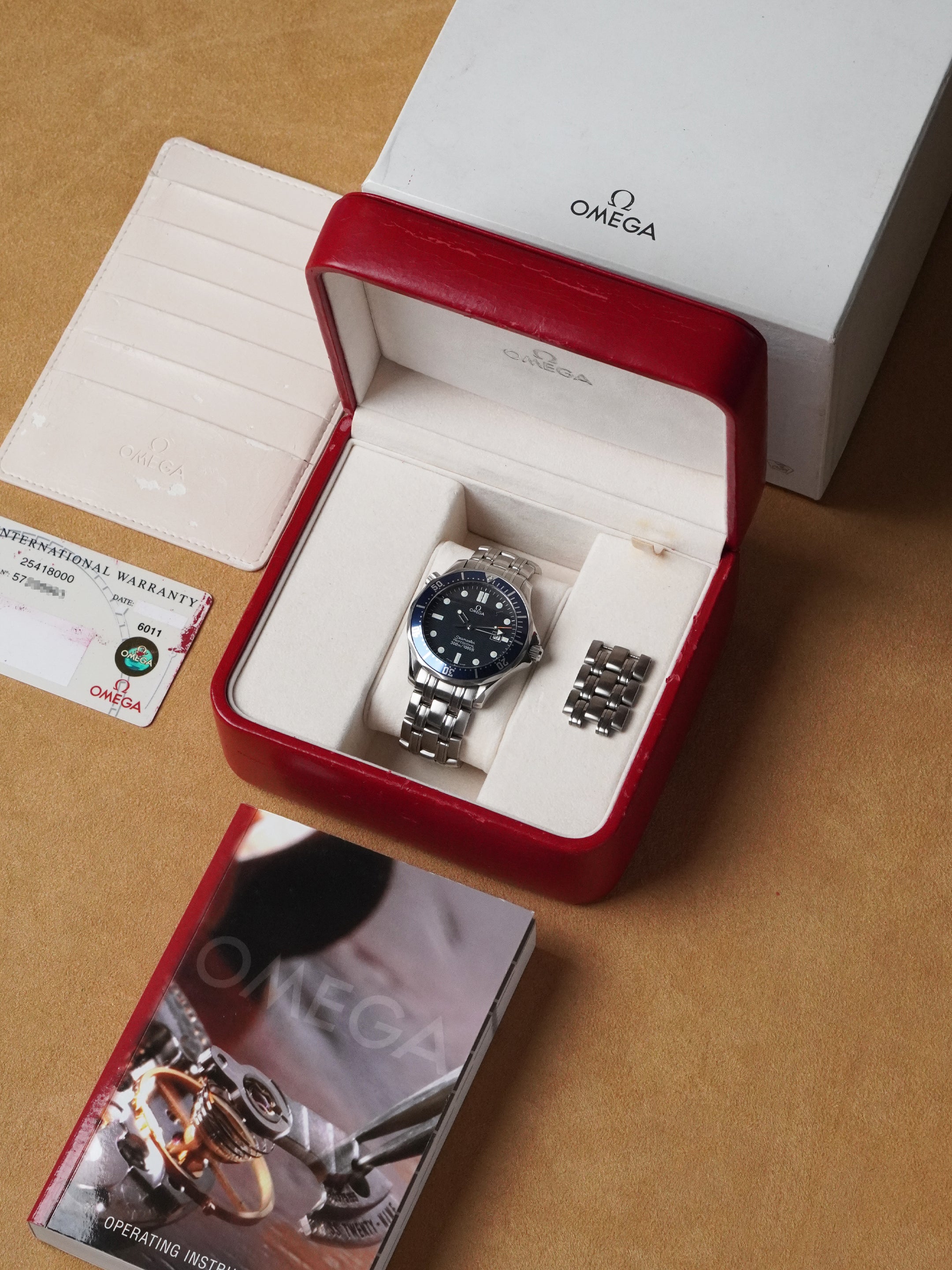 Omega Seamaster Diver 300 M 2541.80.00 - "James Bond" GoldenEye, Quartz (1998)