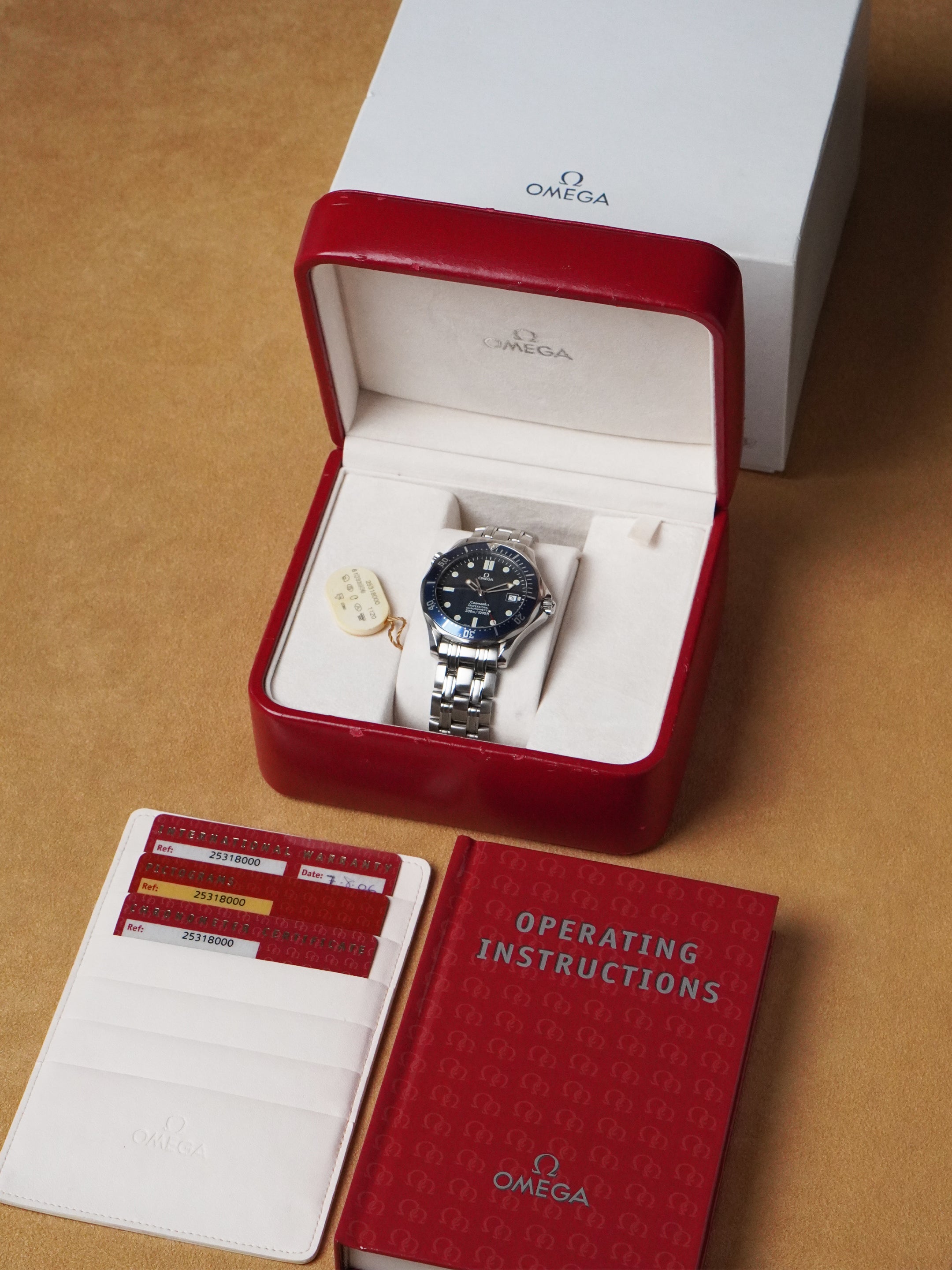 Omega Seamaster Diver 300 M 2531.80.00 - "James Bond", Automatic, Full Set (2007)