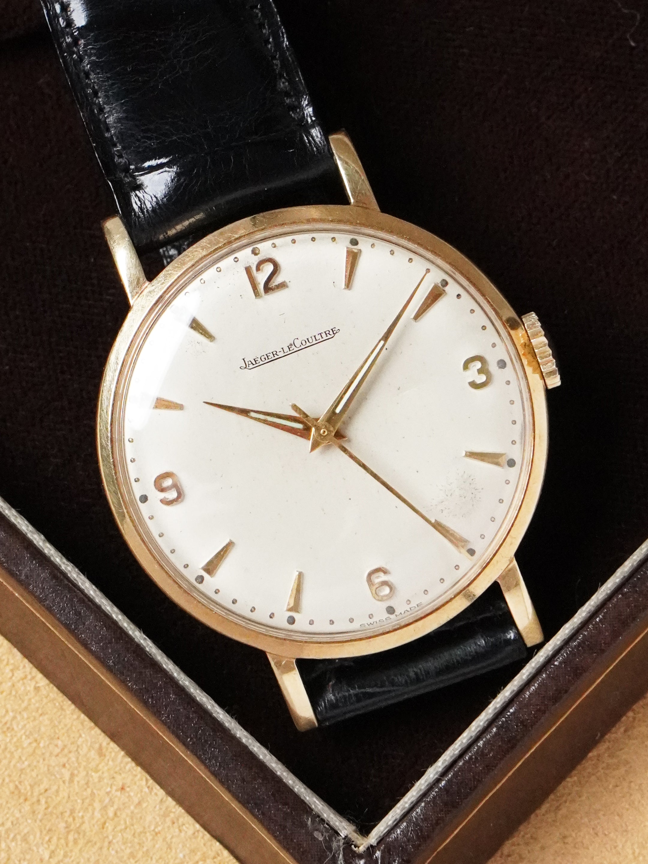 Jaeger-LeCoultre 2953 - 14k 0.585 Yellow Gold, Cream Dial, Manual Winding, Box (1957)