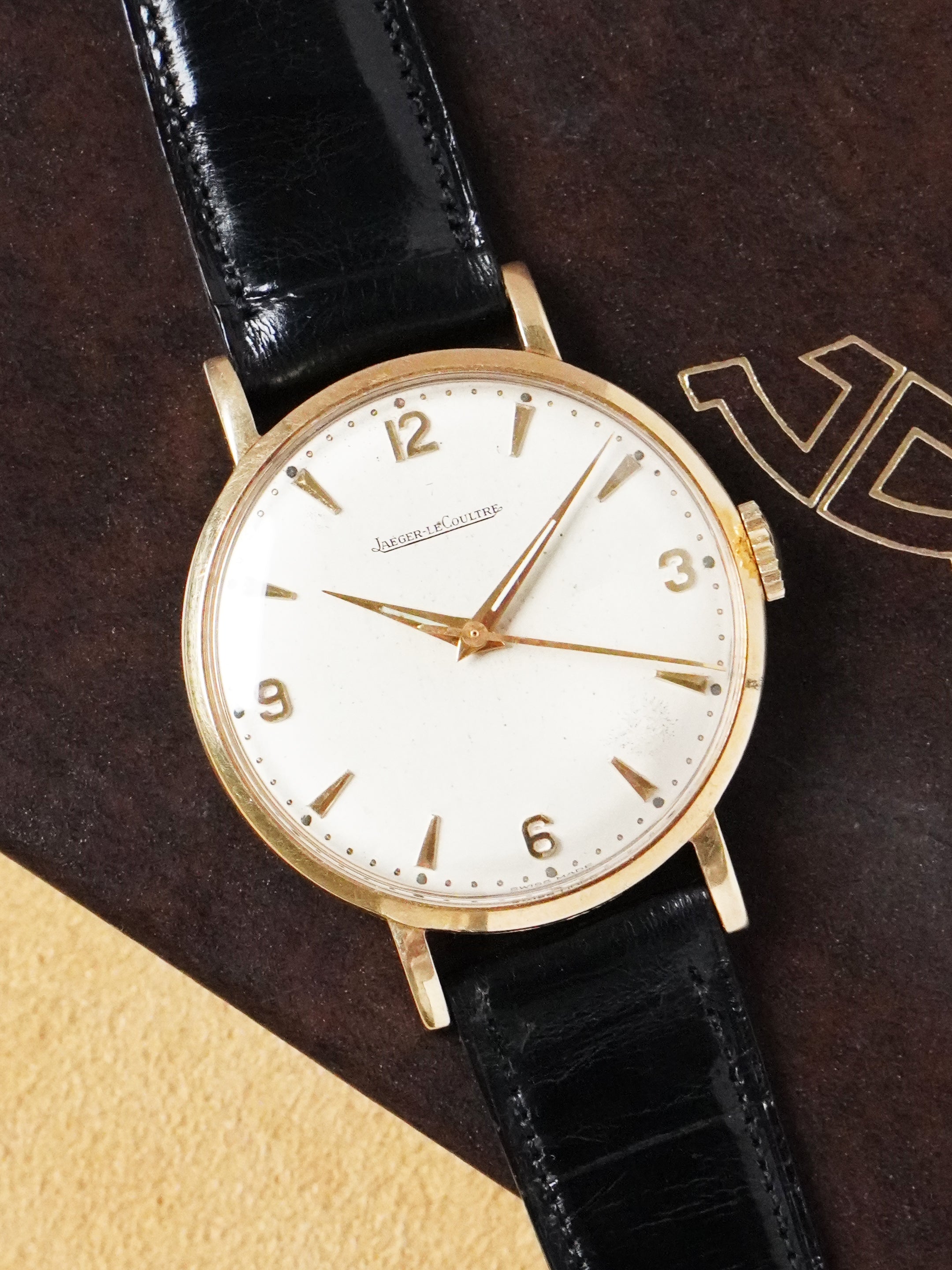 Jaeger-LeCoultre 2953 - 14k 0.585 Yellow Gold, Cream Dial, Manual Winding, Box (1957)