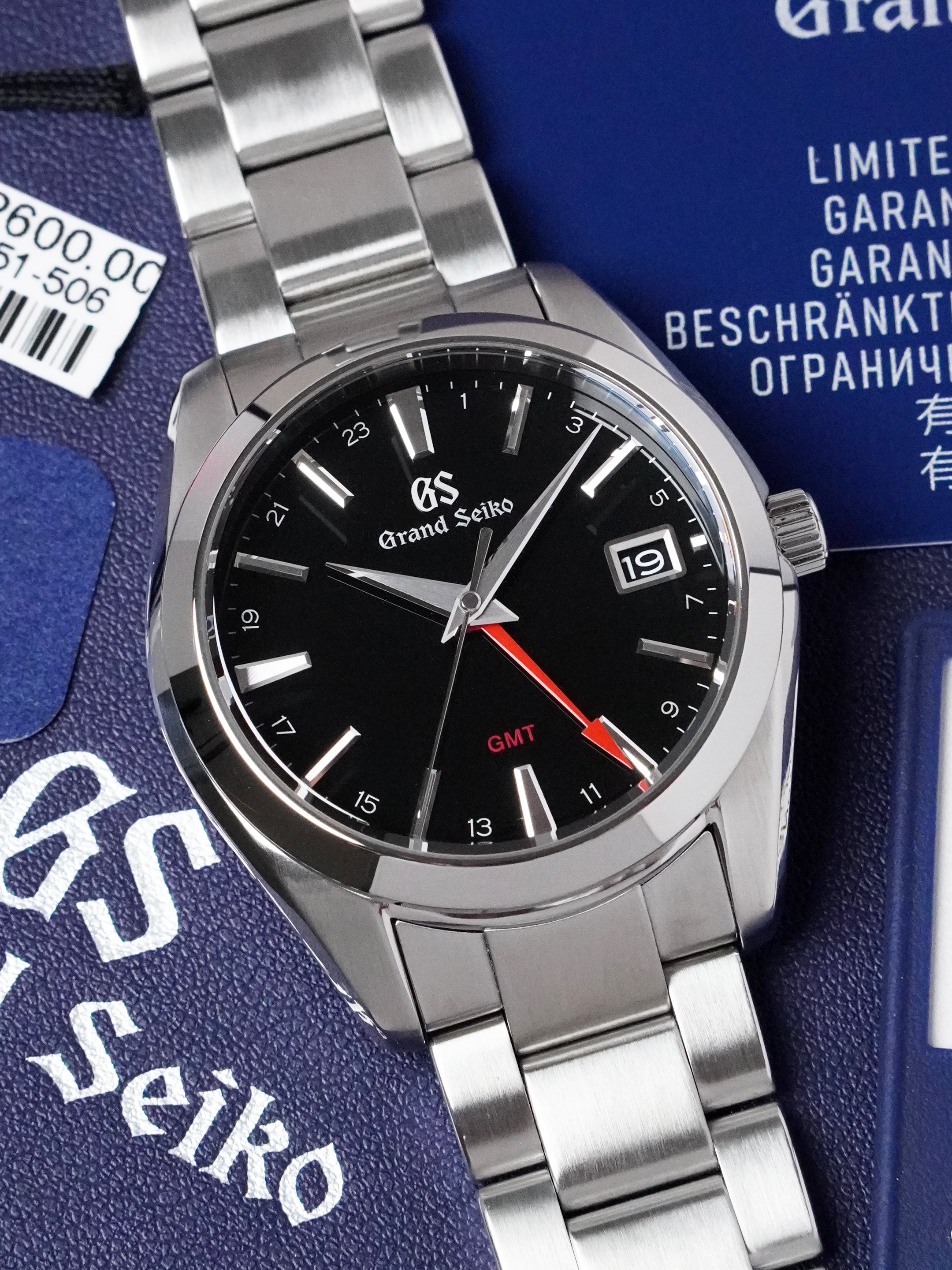 Grand Seiko Heritage Collection GMT SBGN013G - Stainless Steel, Quartz, Full Set (2021)