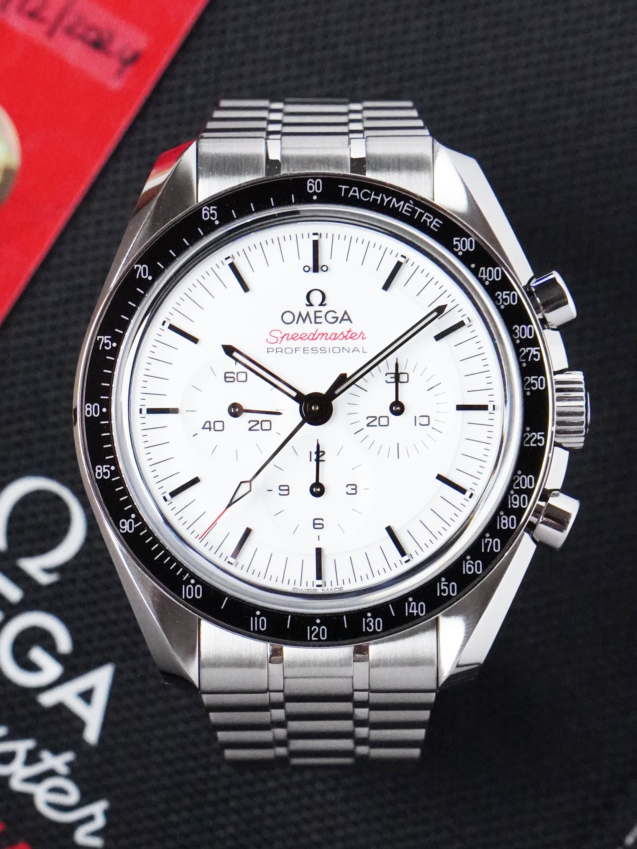 Omega Speedmaster Professional Moonwatch "White Dial" 310.30.42.50.04.001 - Full Set (2024)