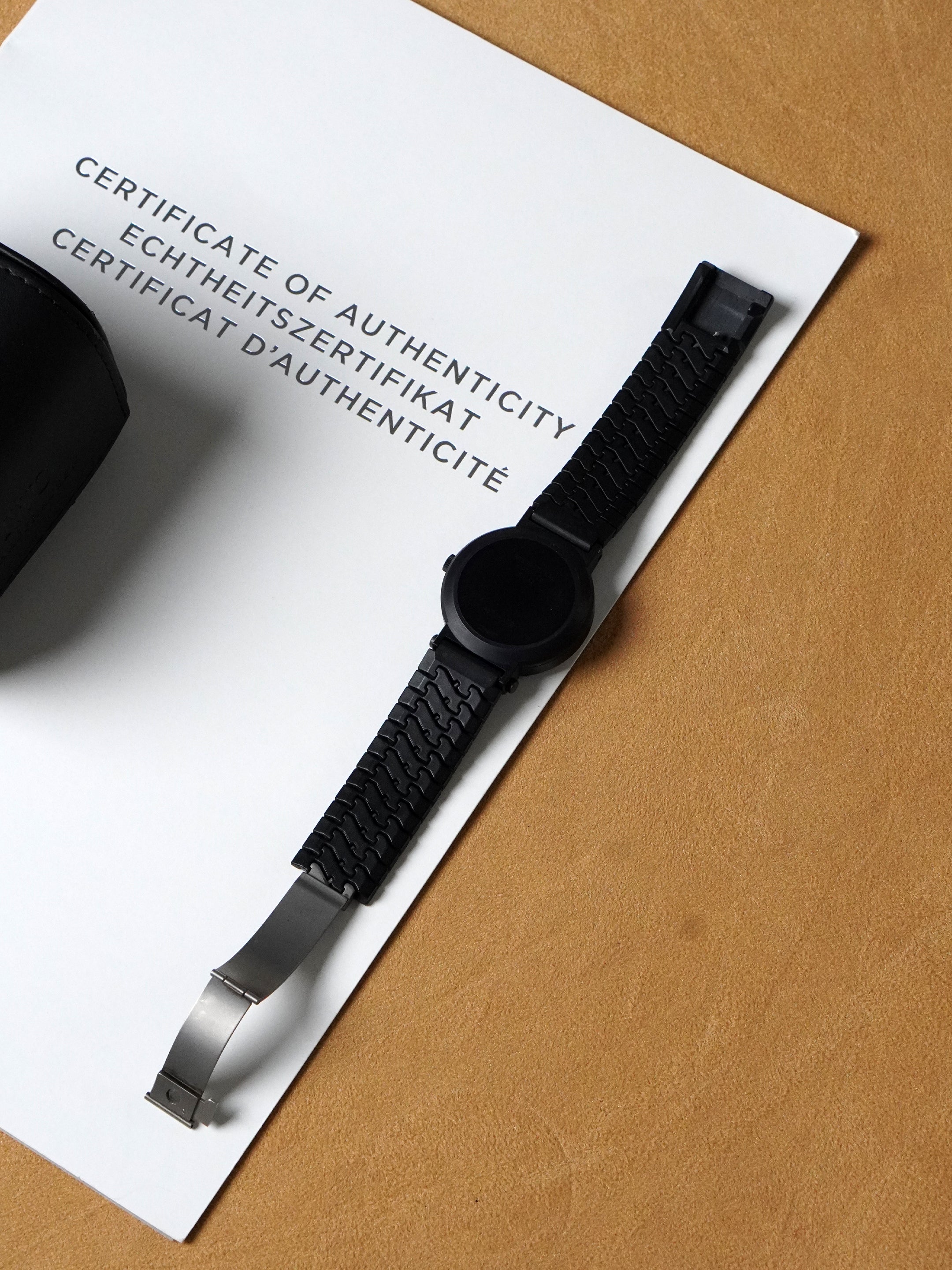 IWC Porsche Design Compass 3510 - PVD-coated Aluminium, Automatic, Full Set (1980)