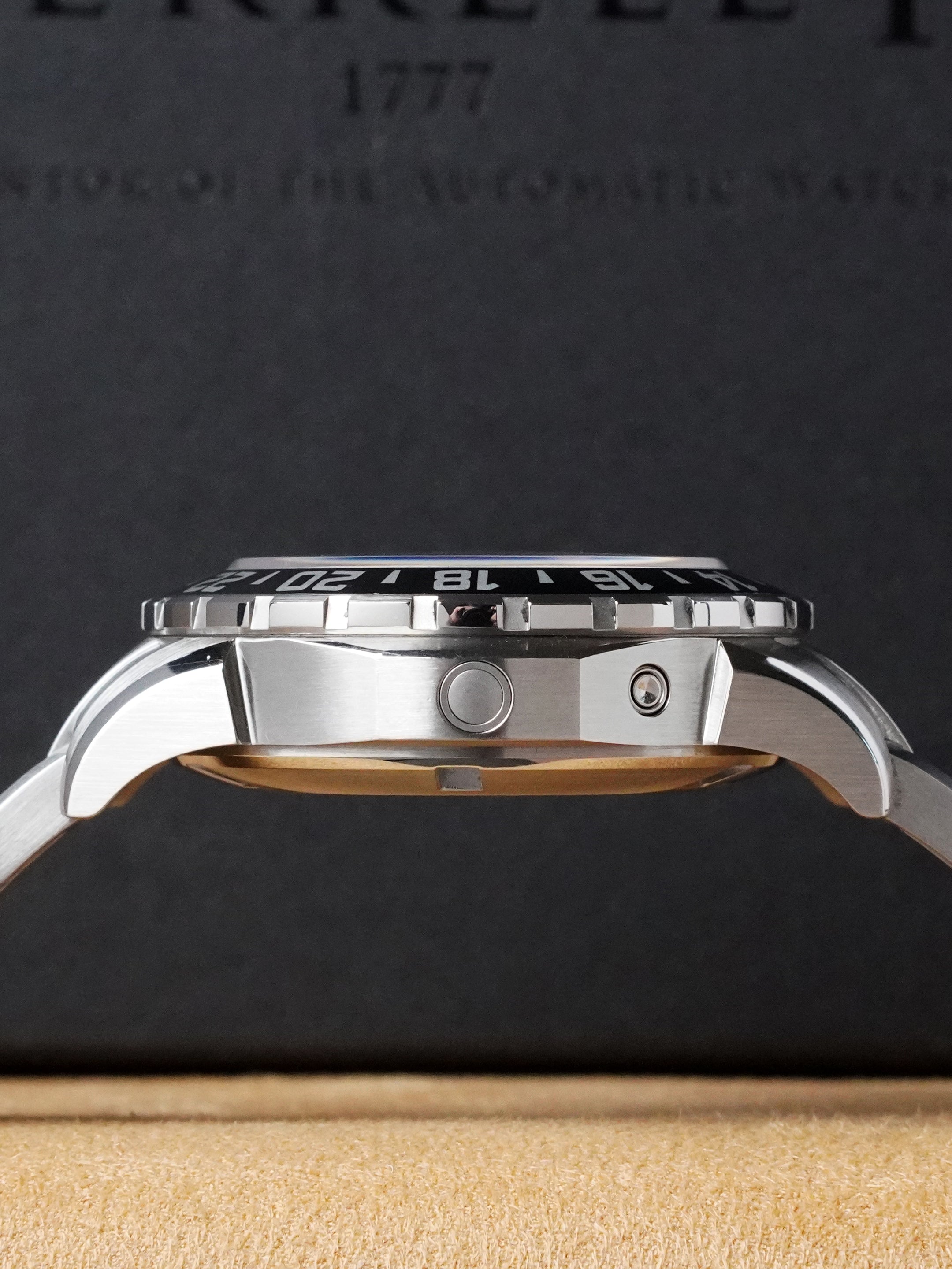 Perrelet Seacraft GMT A1055/A - Stainless Steel, White Dial, Automatic, Full Set (2011)